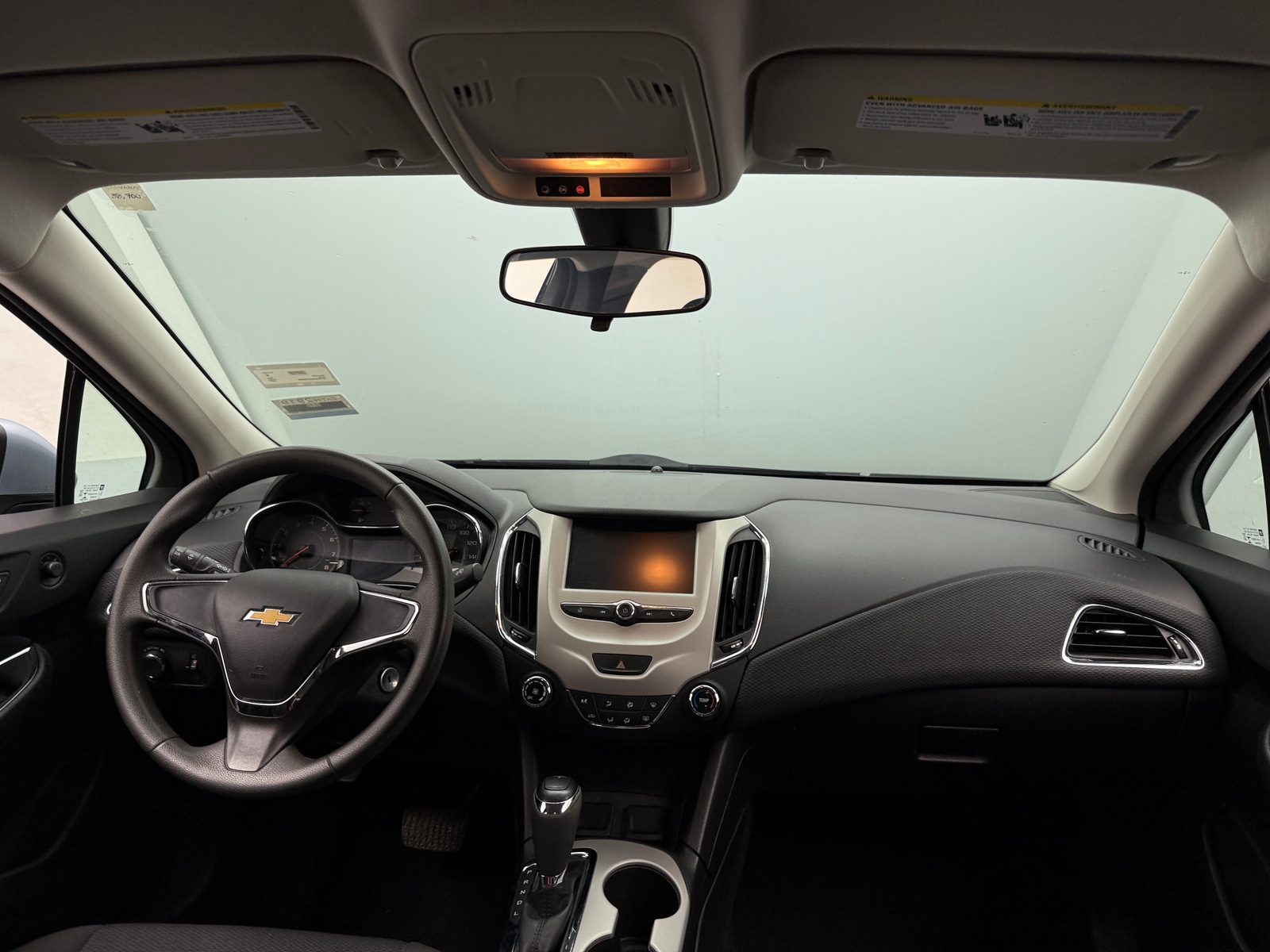 Thumbnail: 2017 Chevrolet Cruze - 3