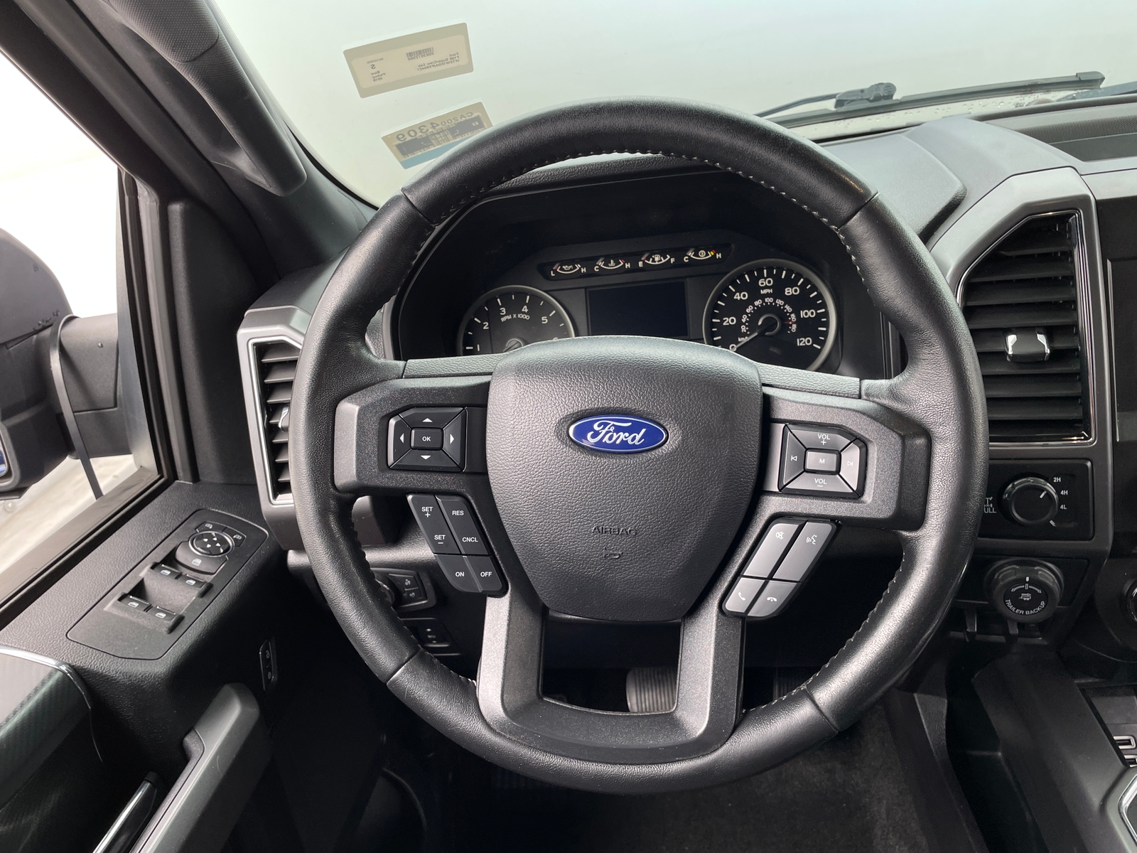 Thumbnail: 2018 Ford Econoline - 5