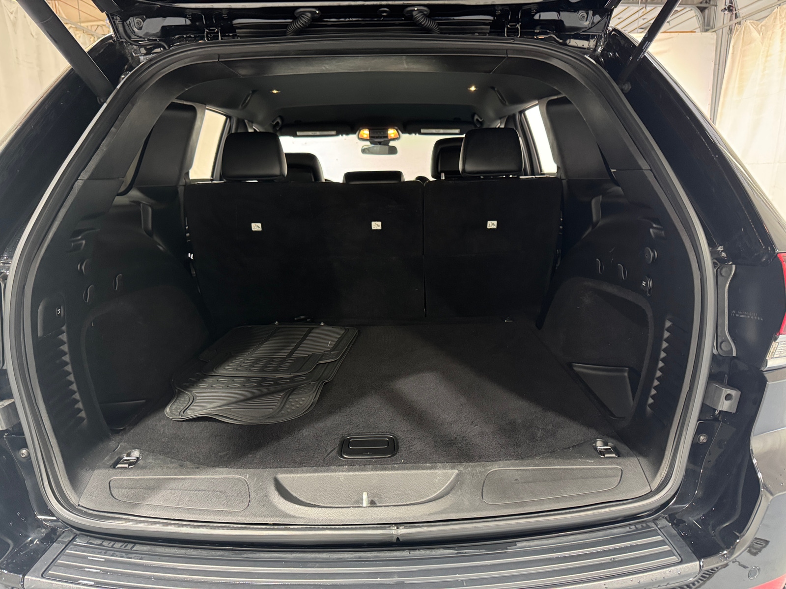 Thumbnail: 2021 Jeep Grand Cherokee - 6