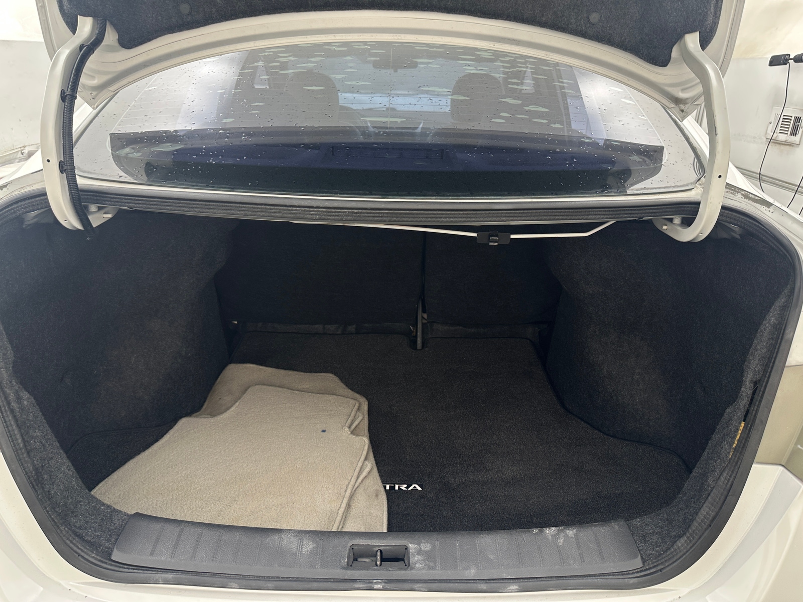Thumbnail: 2014 Nissan Sentra - 6