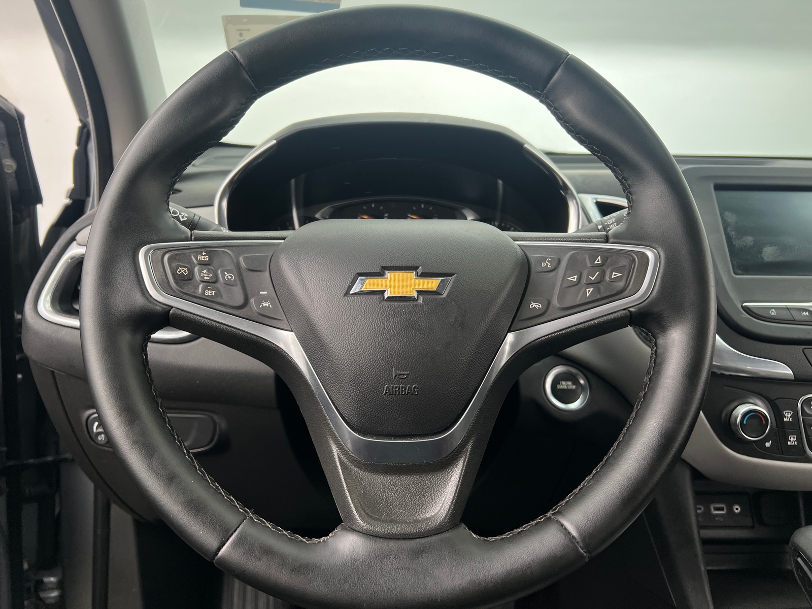 Thumbnail: 2023 Chevrolet Equinox - 5