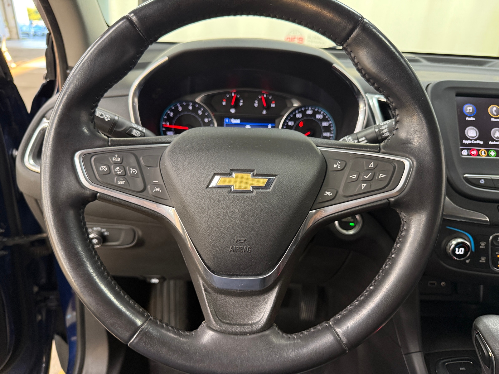 Thumbnail: 2022 Chevrolet Equinox - 5
