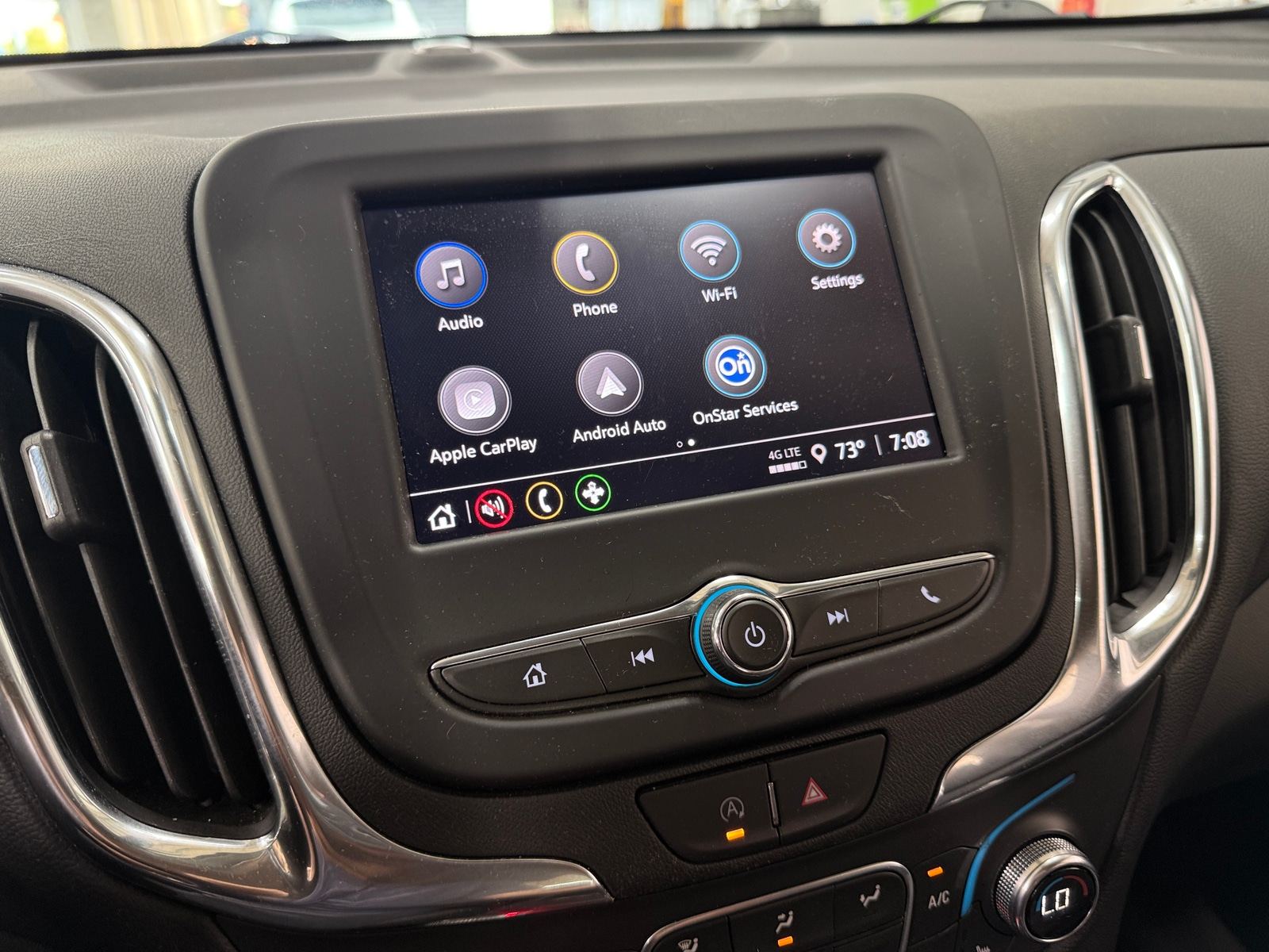 Thumbnail: 2022 Chevrolet Equinox - 4