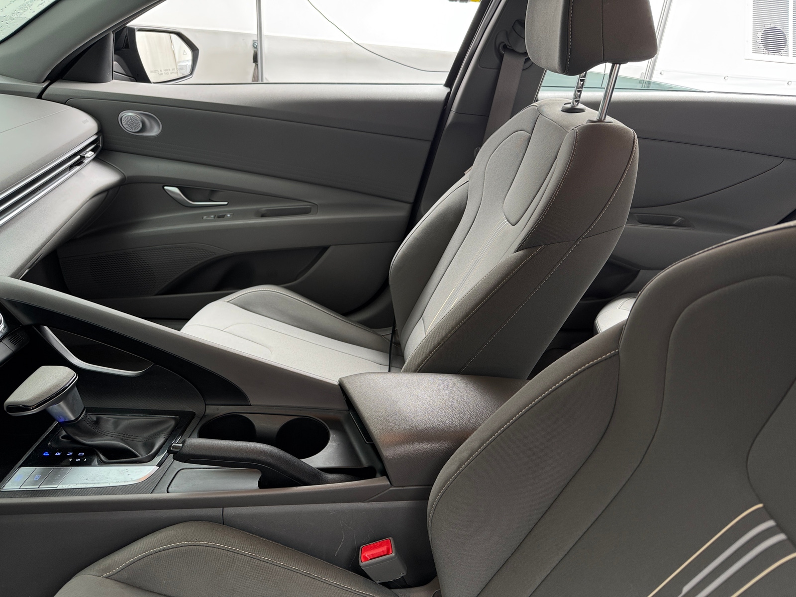 Thumbnail: 2022 Hyundai Elantra - 2