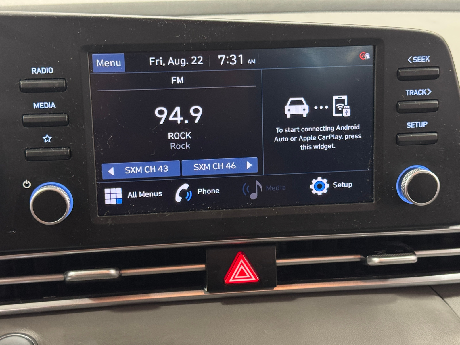 Thumbnail: 2022 Hyundai Elantra - 4