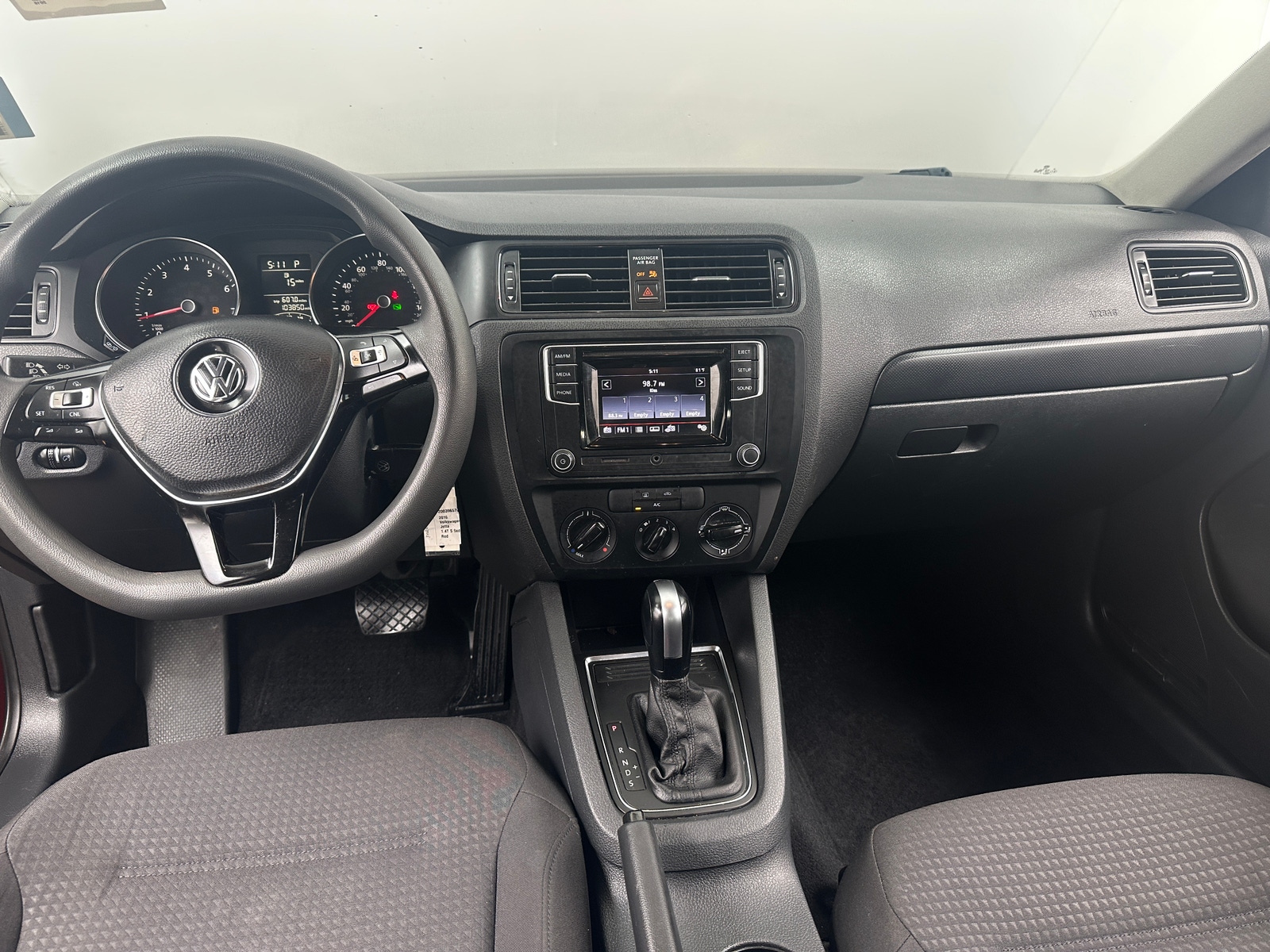 Thumbnail: 2016 Volkswagen Jetta - 3