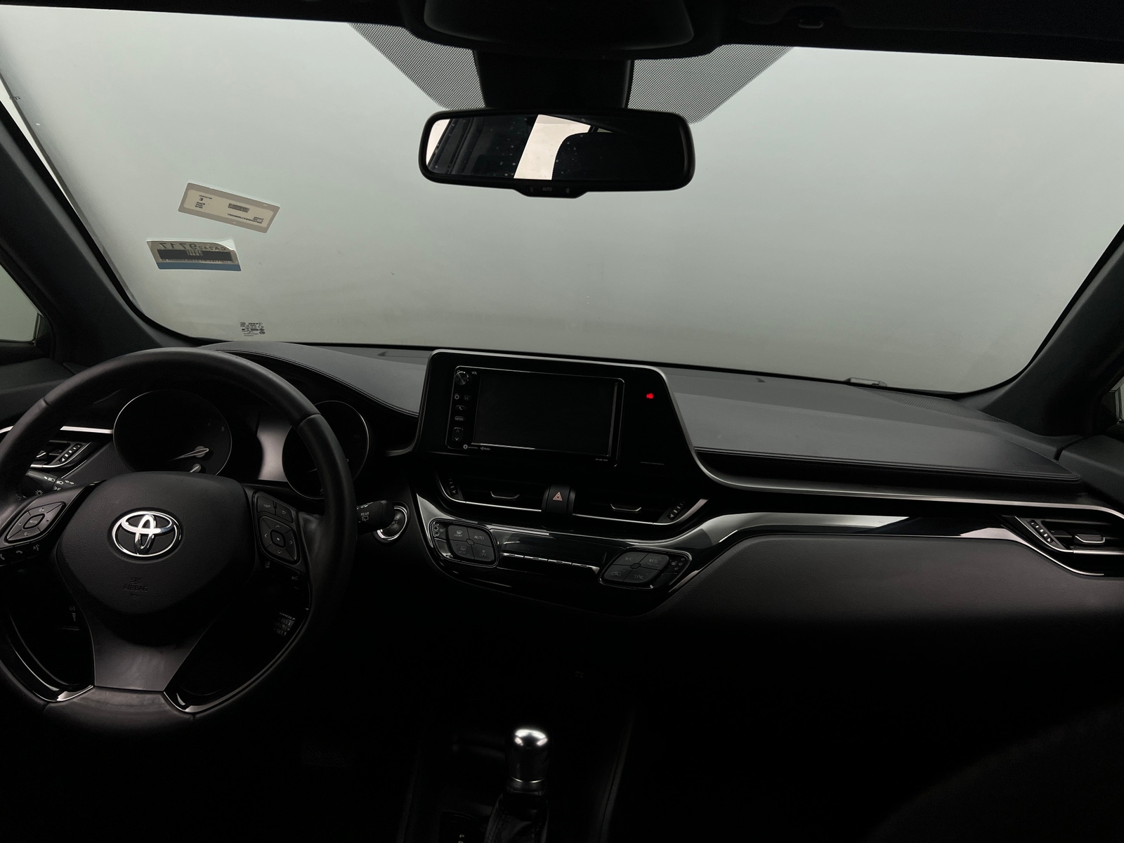 Thumbnail: 2018 Toyota C-HR - 3