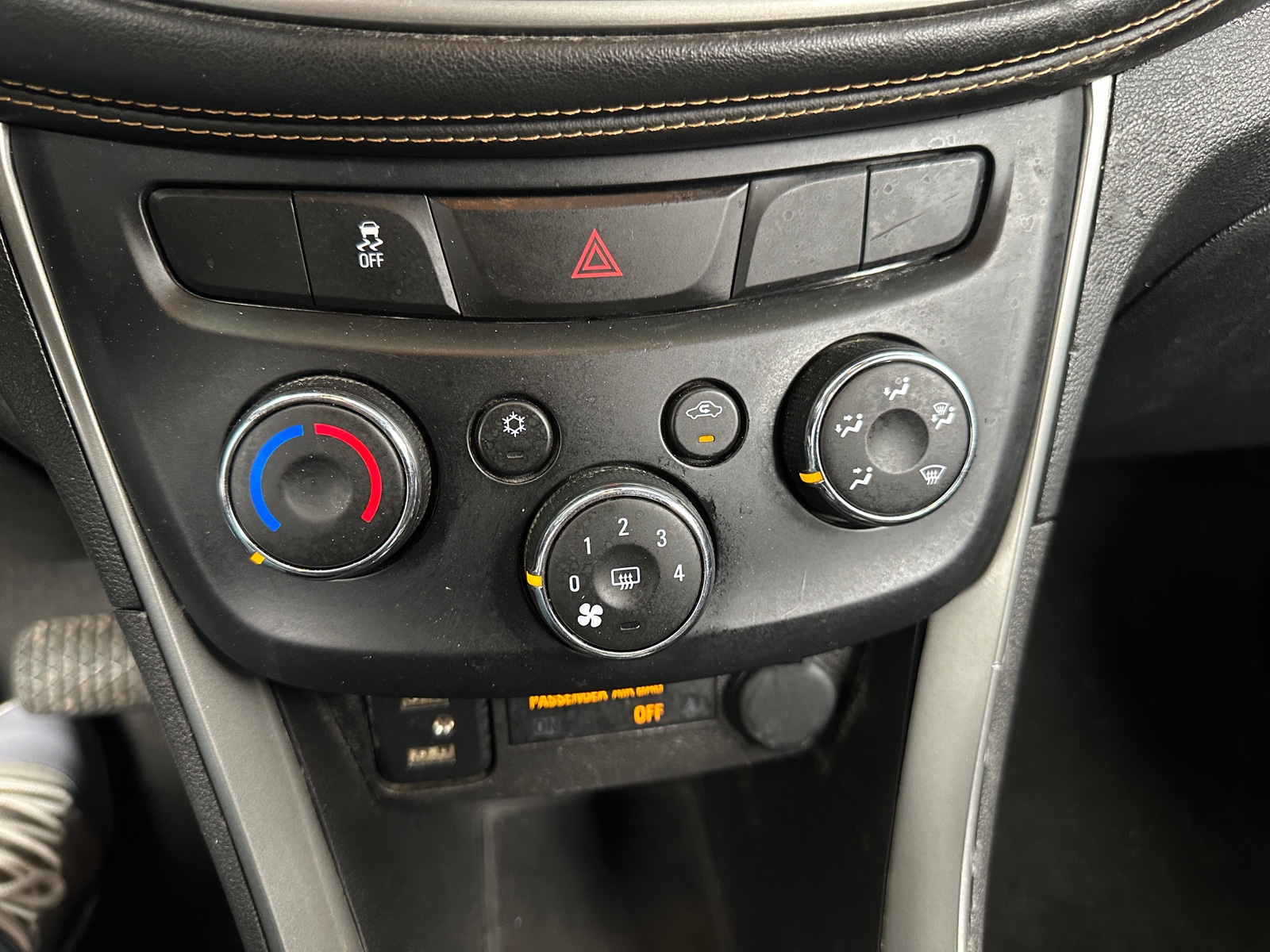 Thumbnail: 2018 Chevrolet Trax - 4