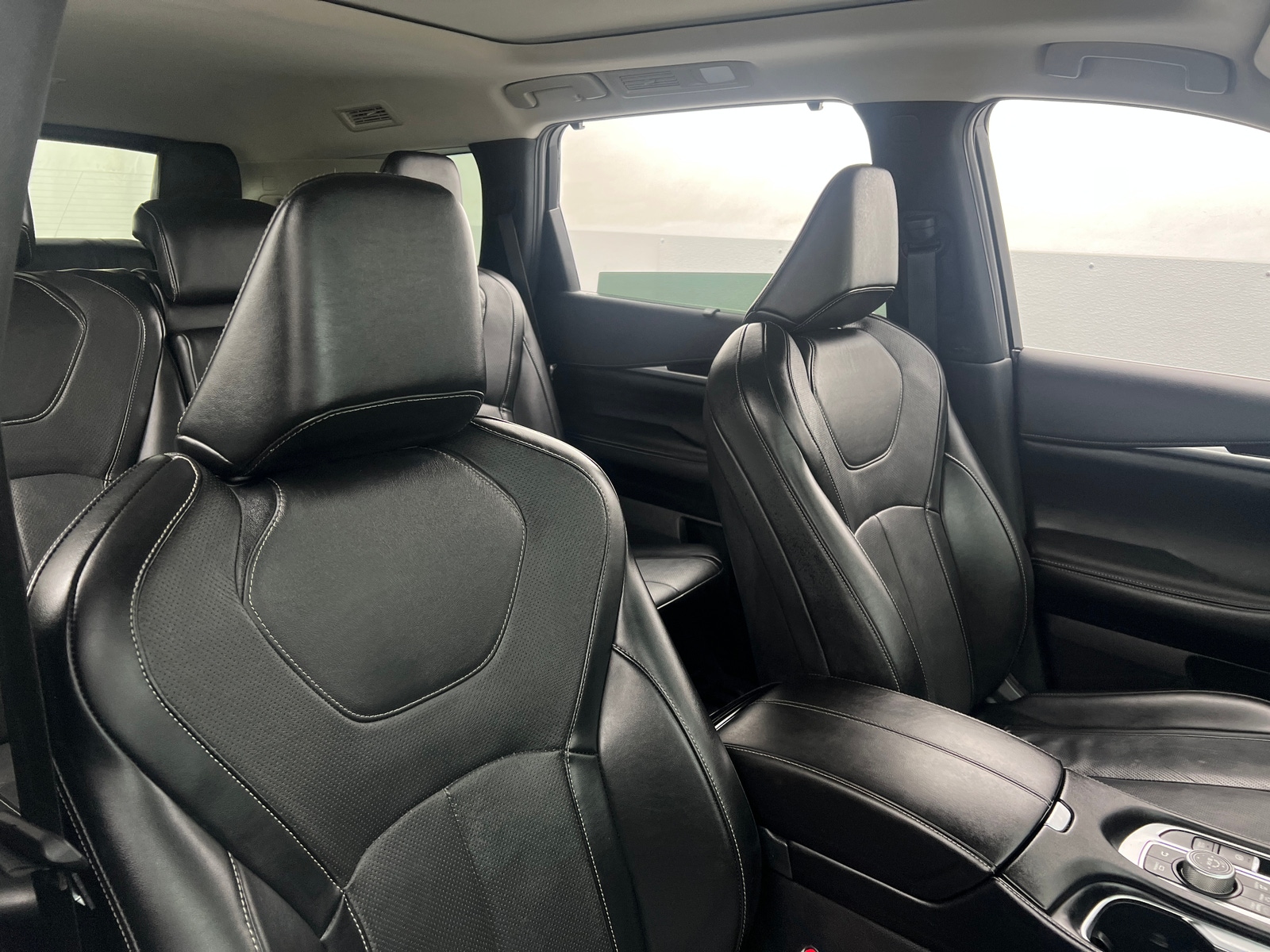 Thumbnail: 2022 INFINITI QX60 - 2
