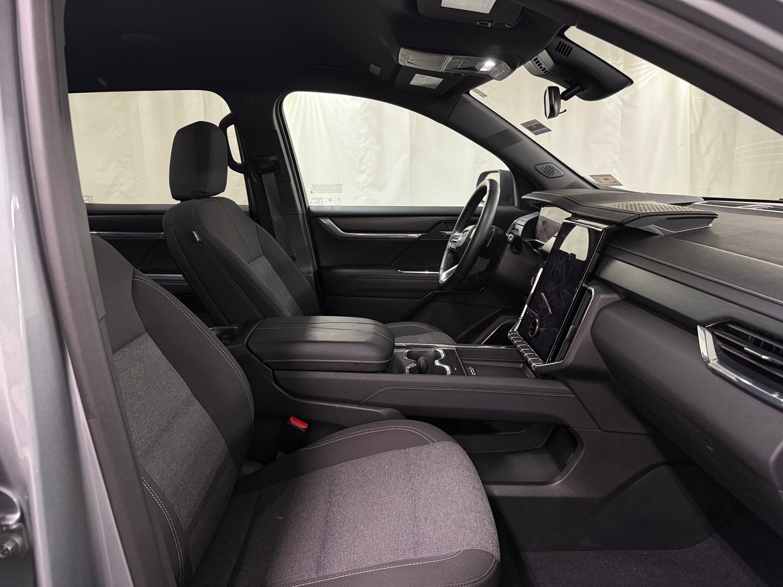 Thumbnail: 2025 GMC Acadia - 2