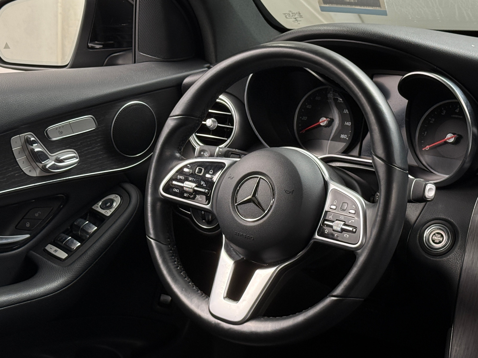 Thumbnail: 2022 Mercedes-Benz GLC - 4