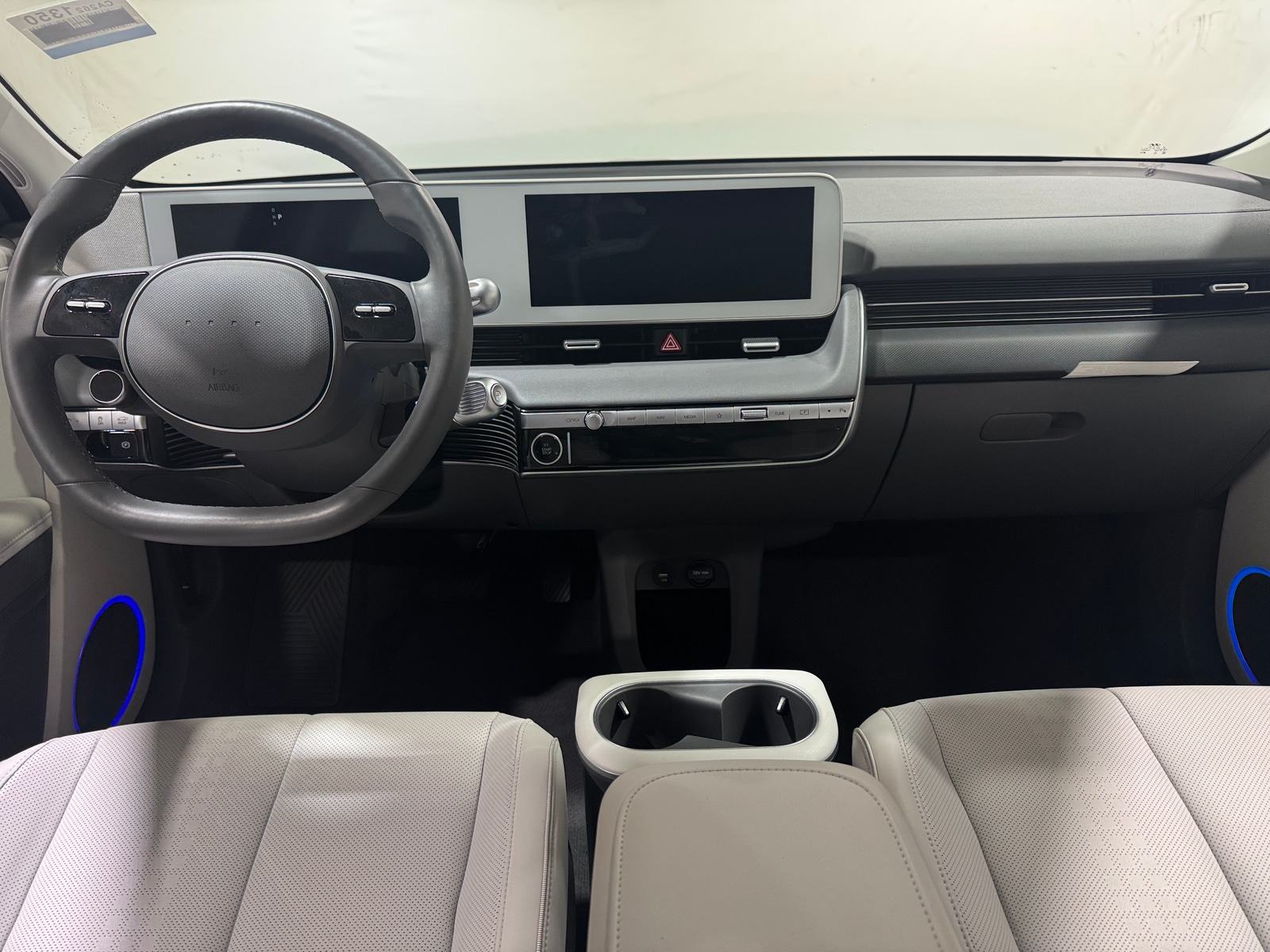 Thumbnail: 2022 Hyundai Ioniq 5 - 2