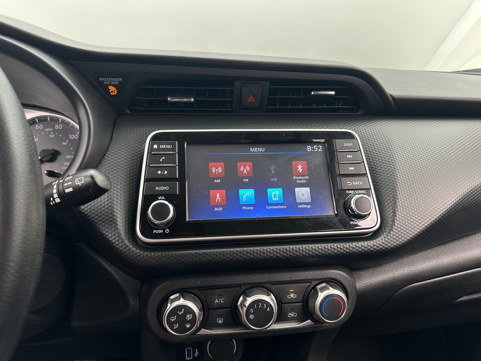 Thumbnail: 2023 Nissan Kicks - 4