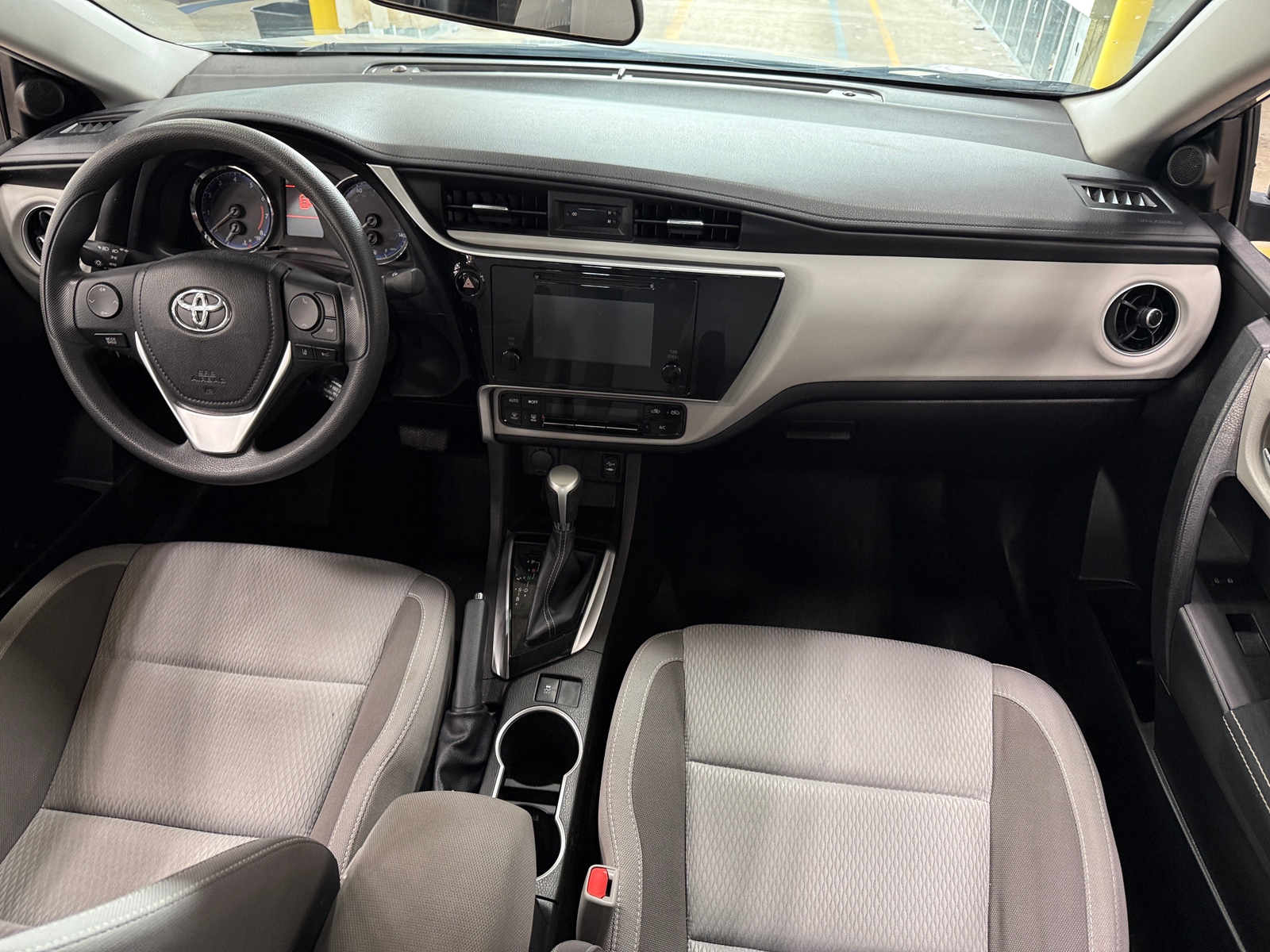 Thumbnail: 2018 Toyota Corolla - 3