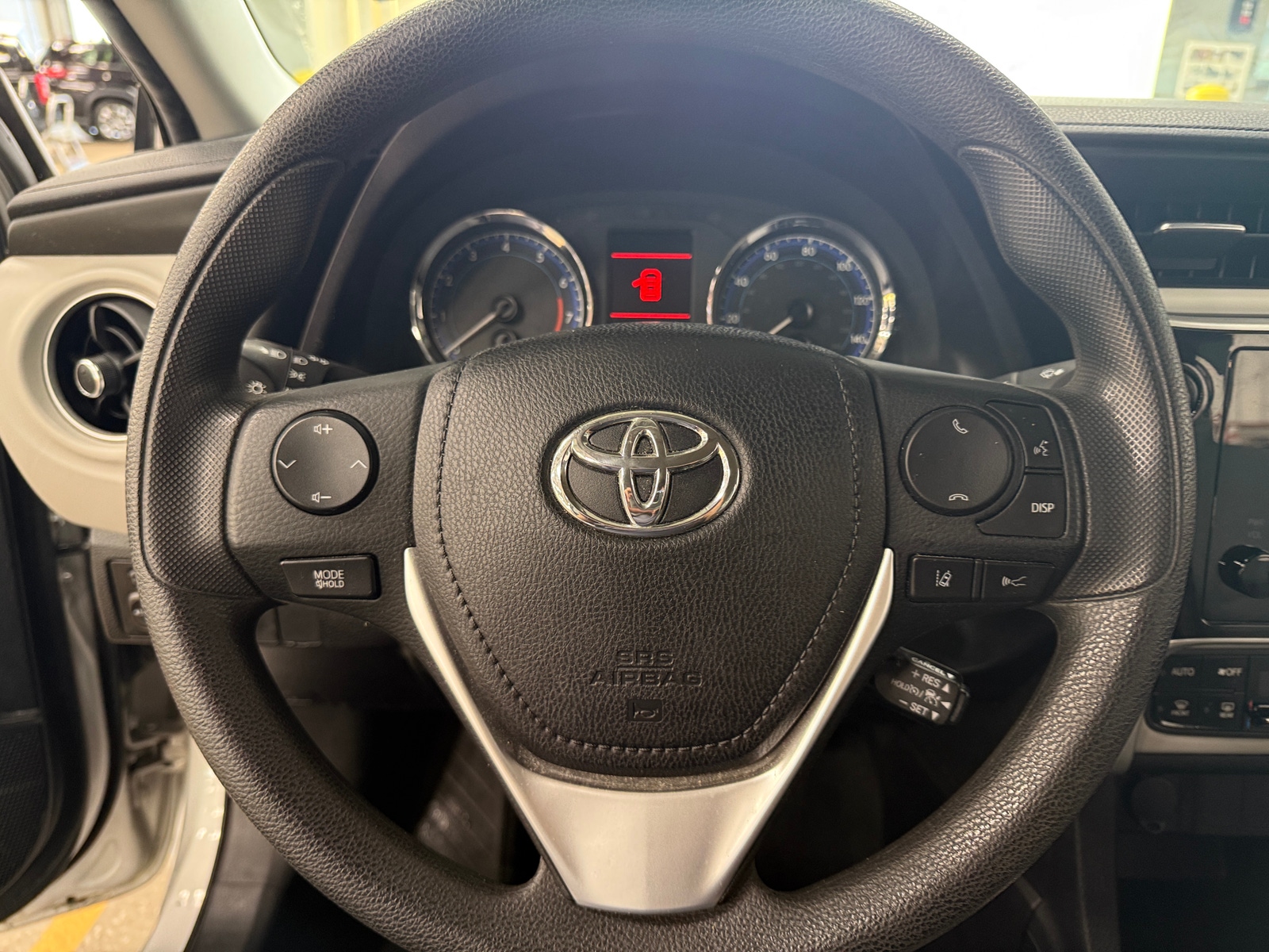 Thumbnail: 2018 Toyota Corolla - 5