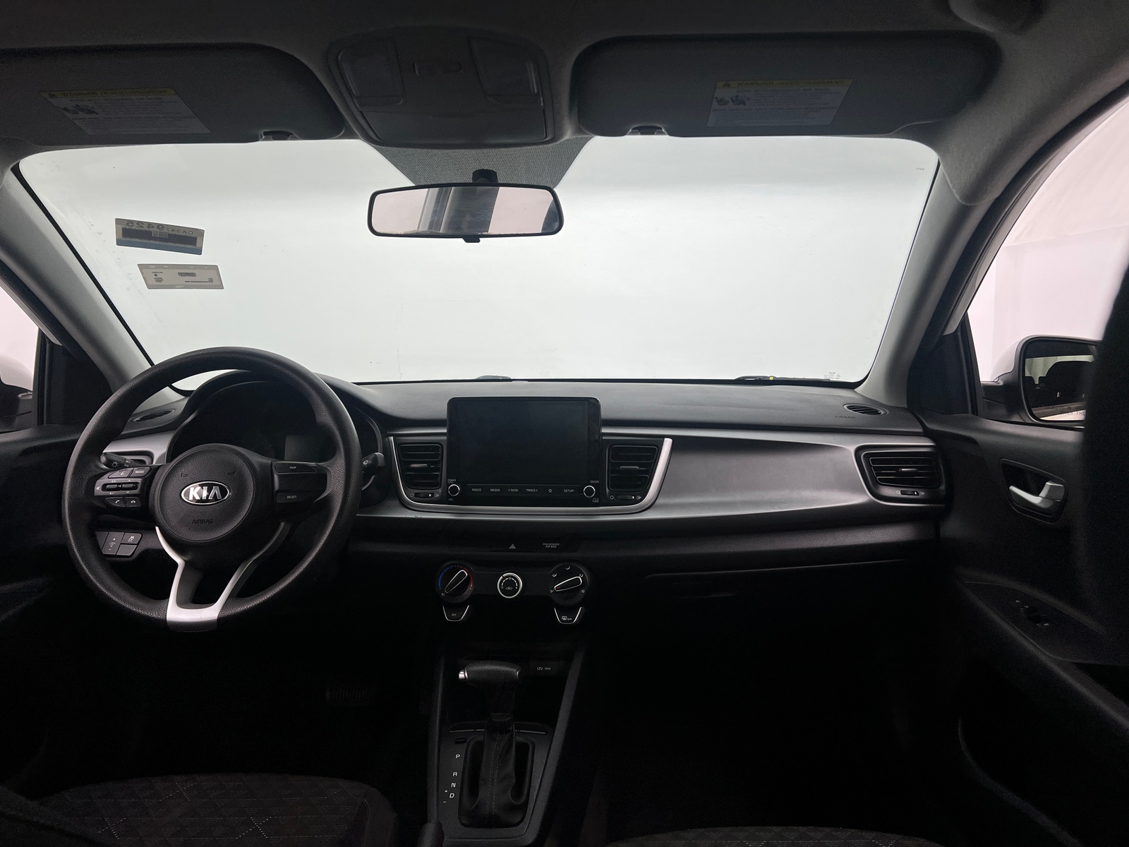 Thumbnail: 2021 Kia Rio - 3