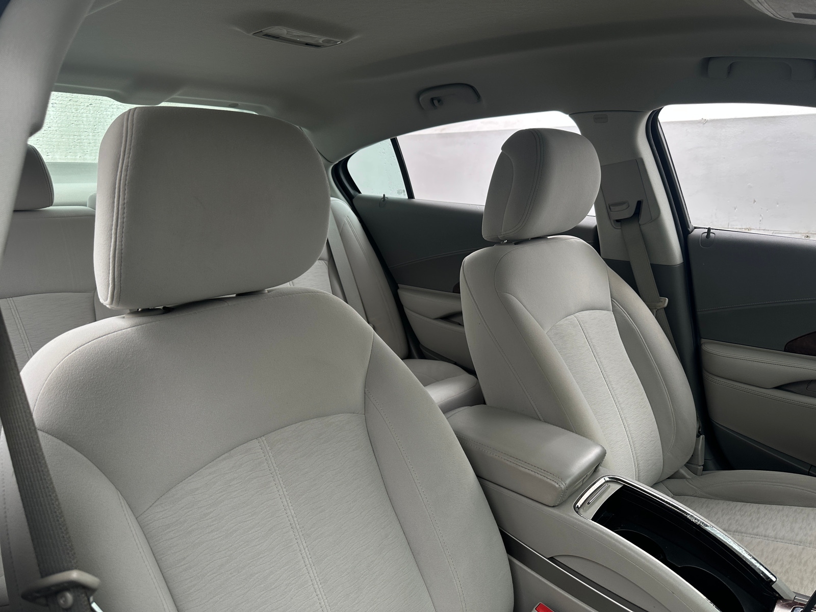 Thumbnail: 2010 Buick LaCrosse - 2