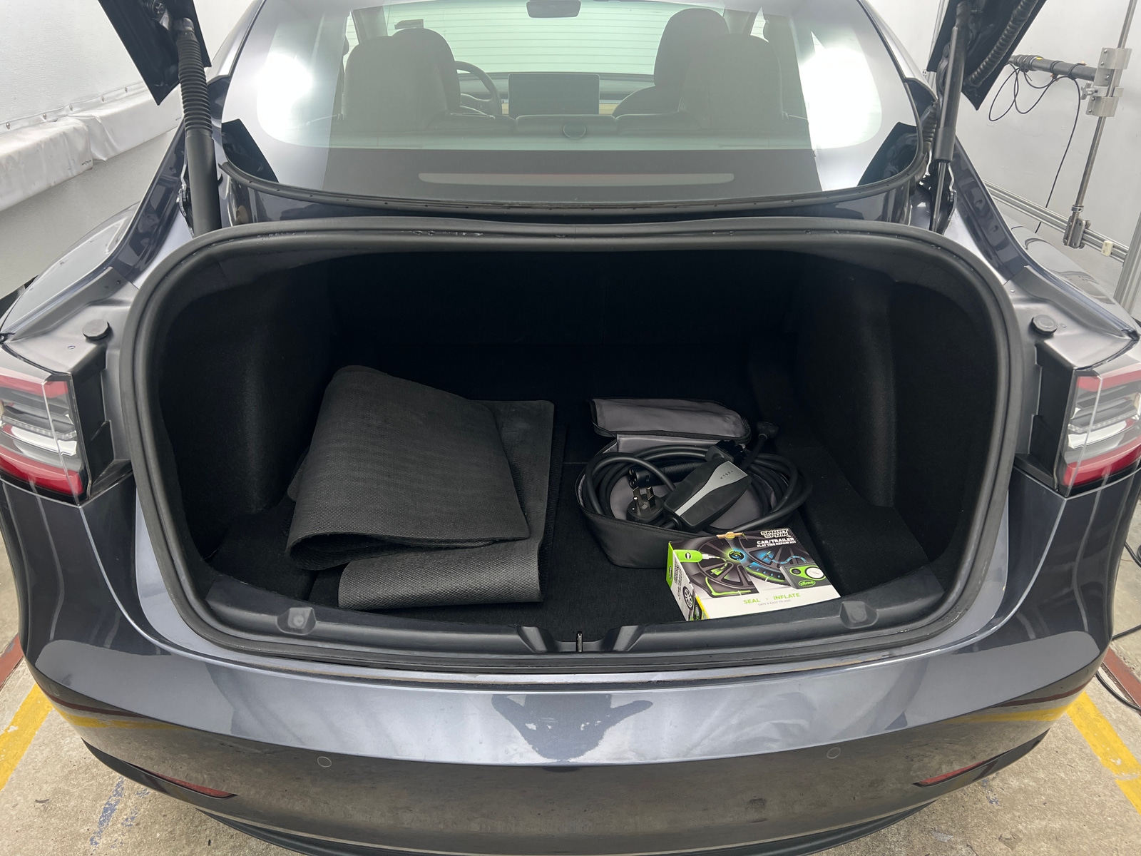Thumbnail: 2021 Tesla Model 3 - 6