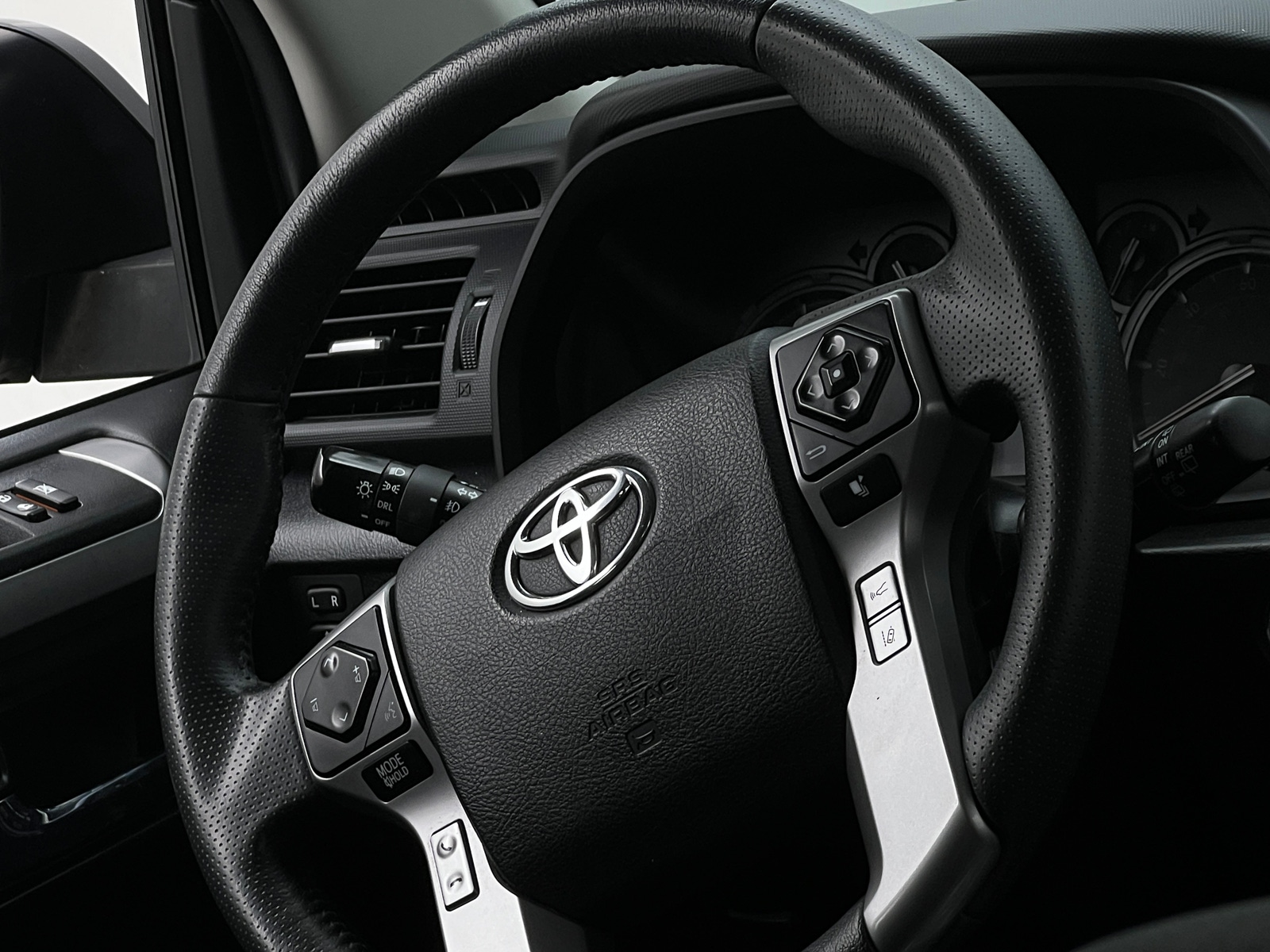 Thumbnail: 2020 Toyota 4Runner - 4