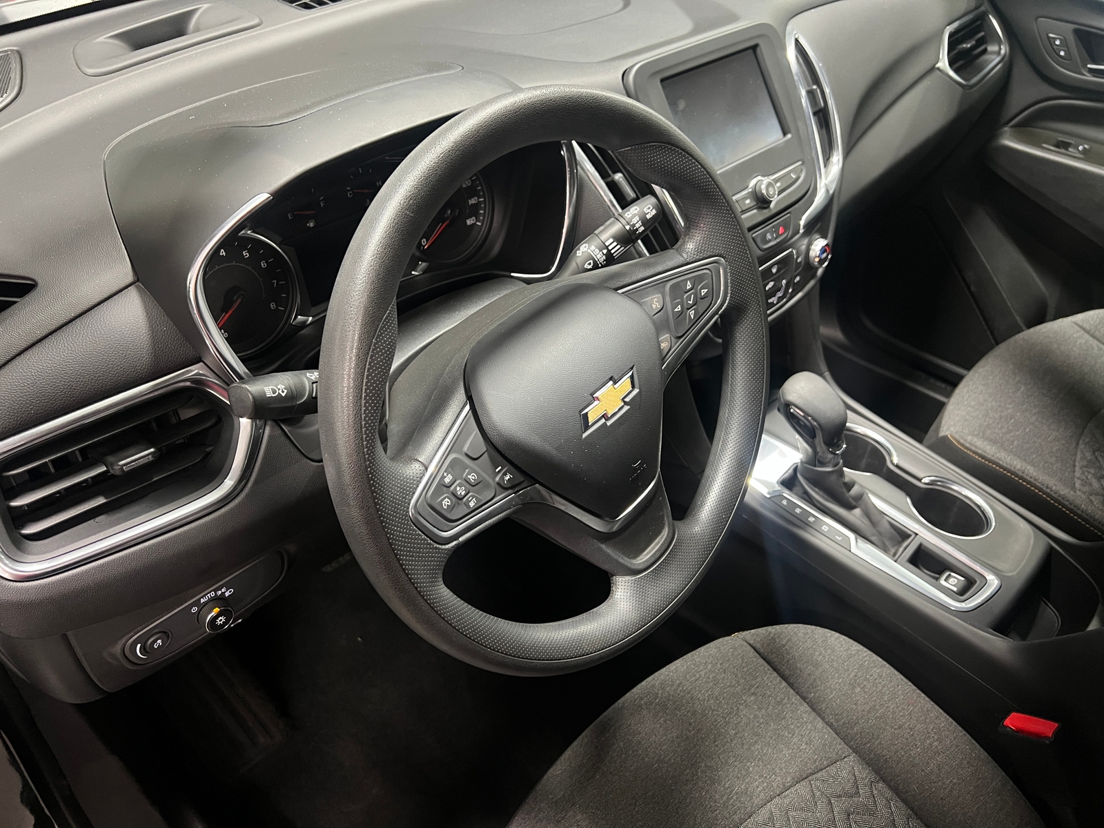Thumbnail: 2023 Chevrolet Equinox - 3