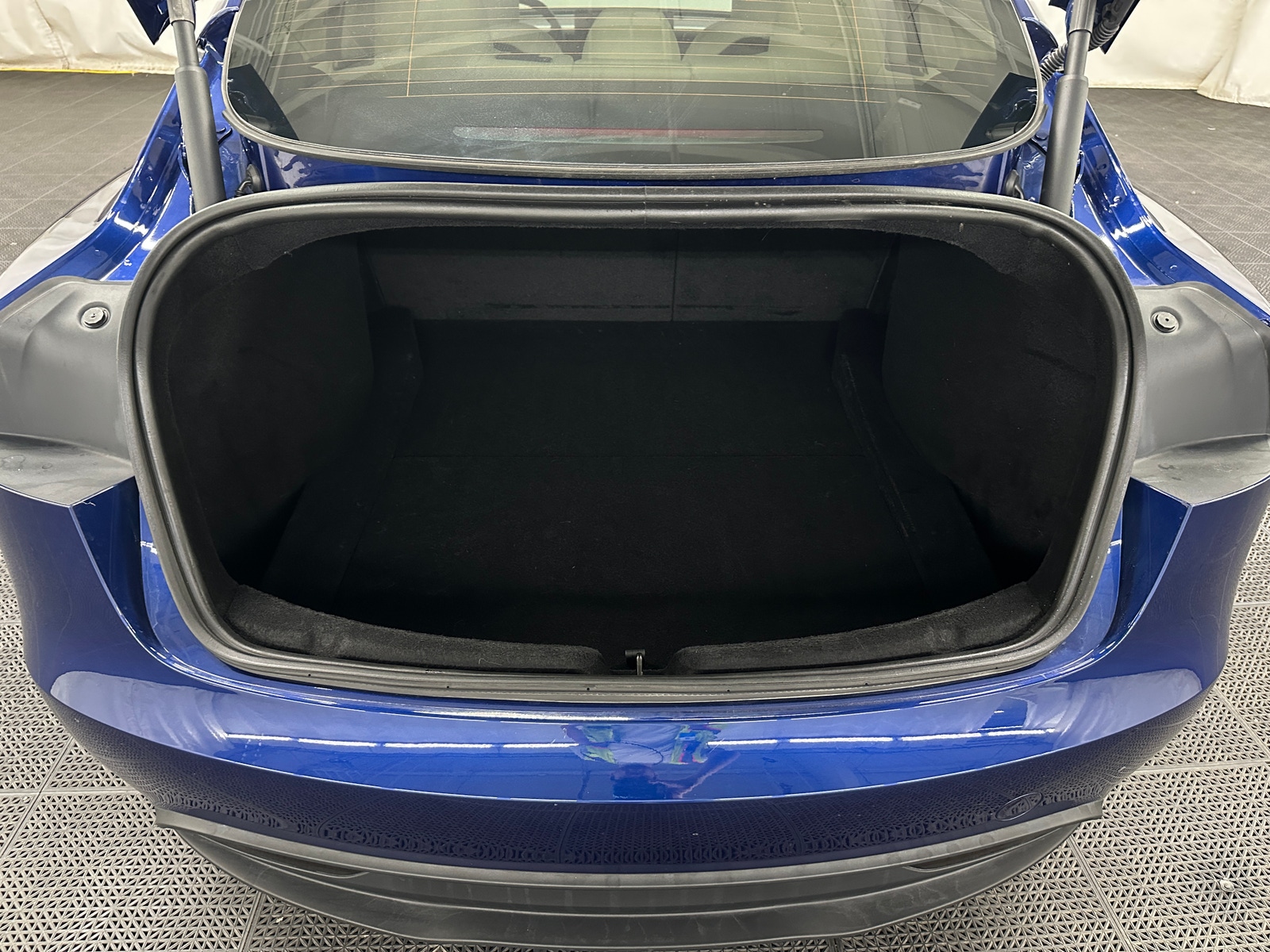 Thumbnail: 2025 Tesla Model 3 - 6