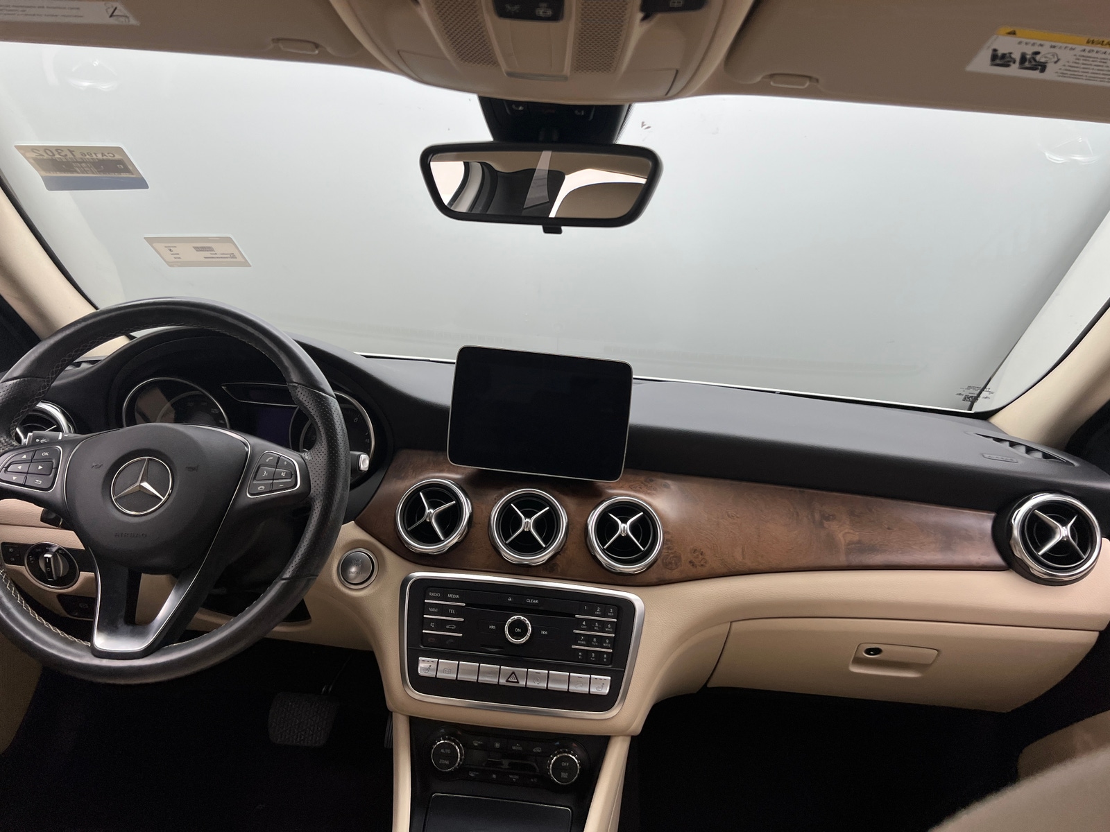 Thumbnail: 2019 Mercedes-Benz GLA - 2