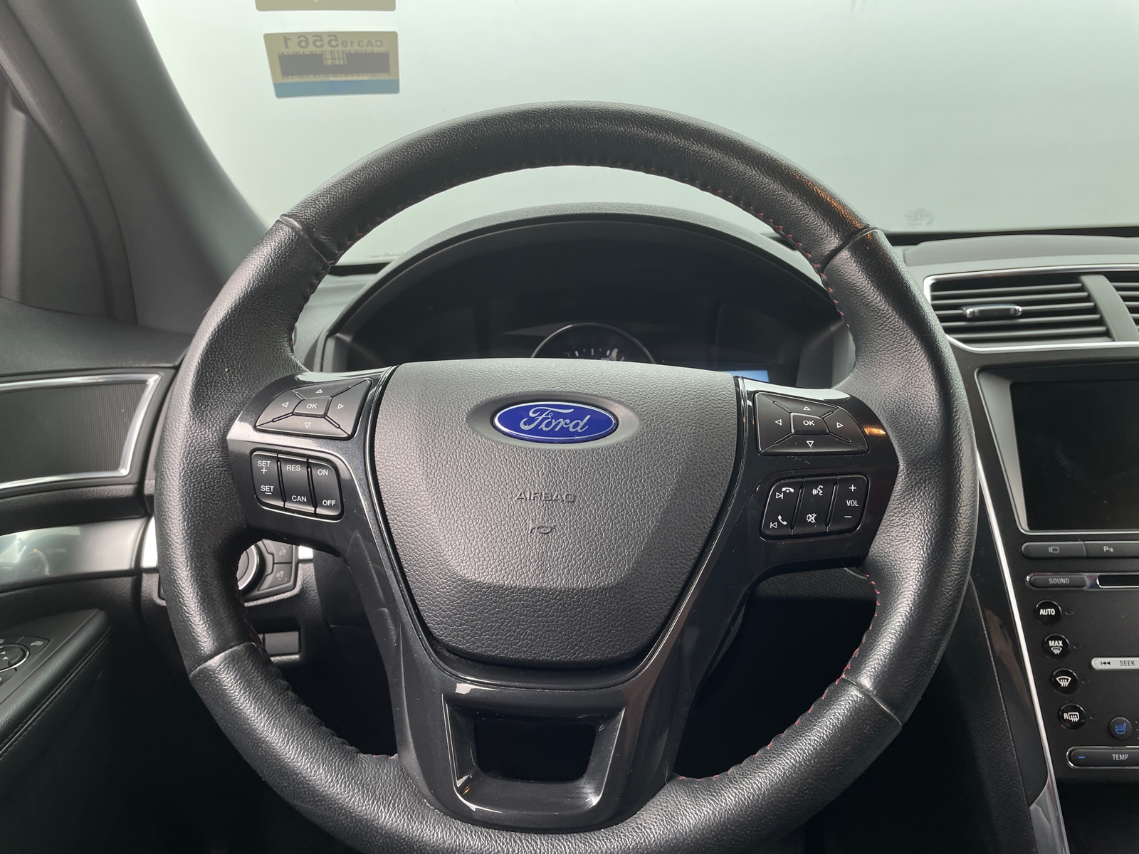 Thumbnail: 2017 Ford Explorer - 4