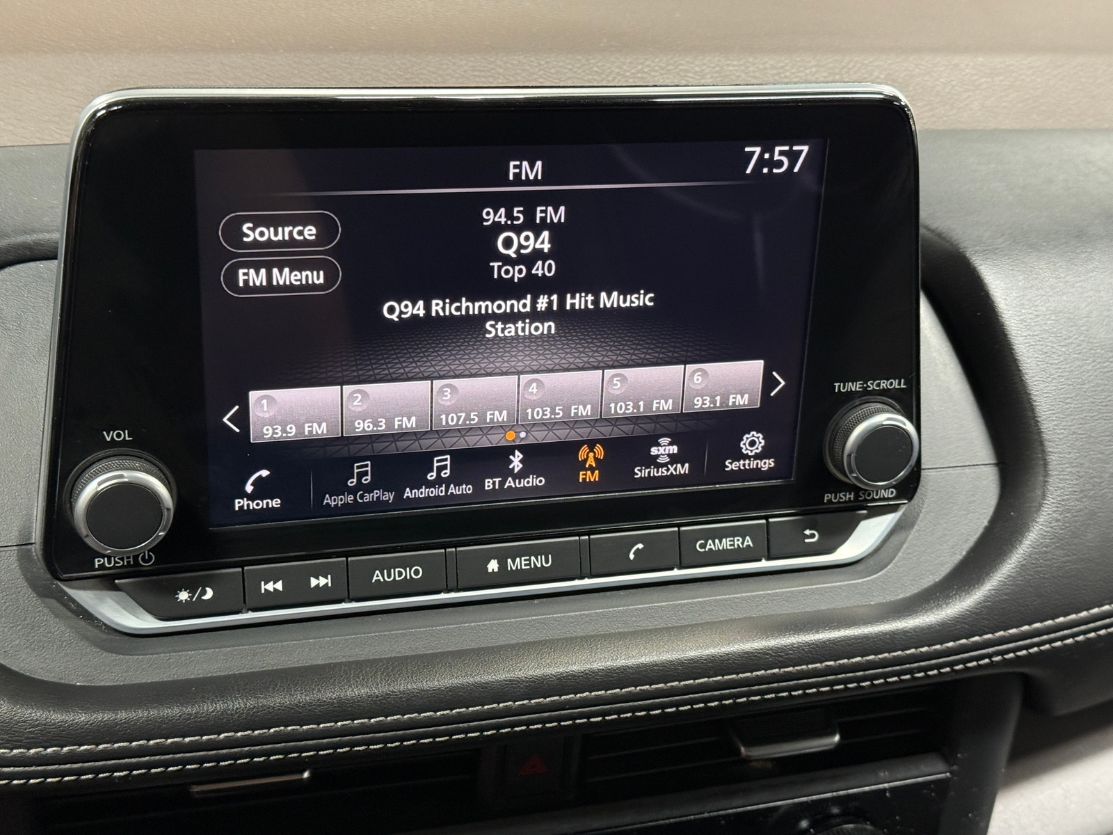 Thumbnail: 2023 Nissan Rogue - 4