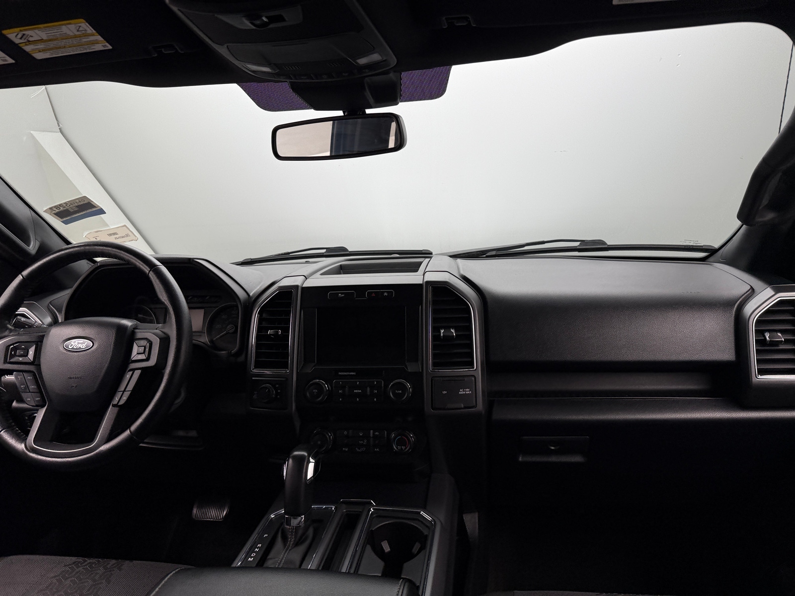 Thumbnail: 2020 Ford Econoline - 3