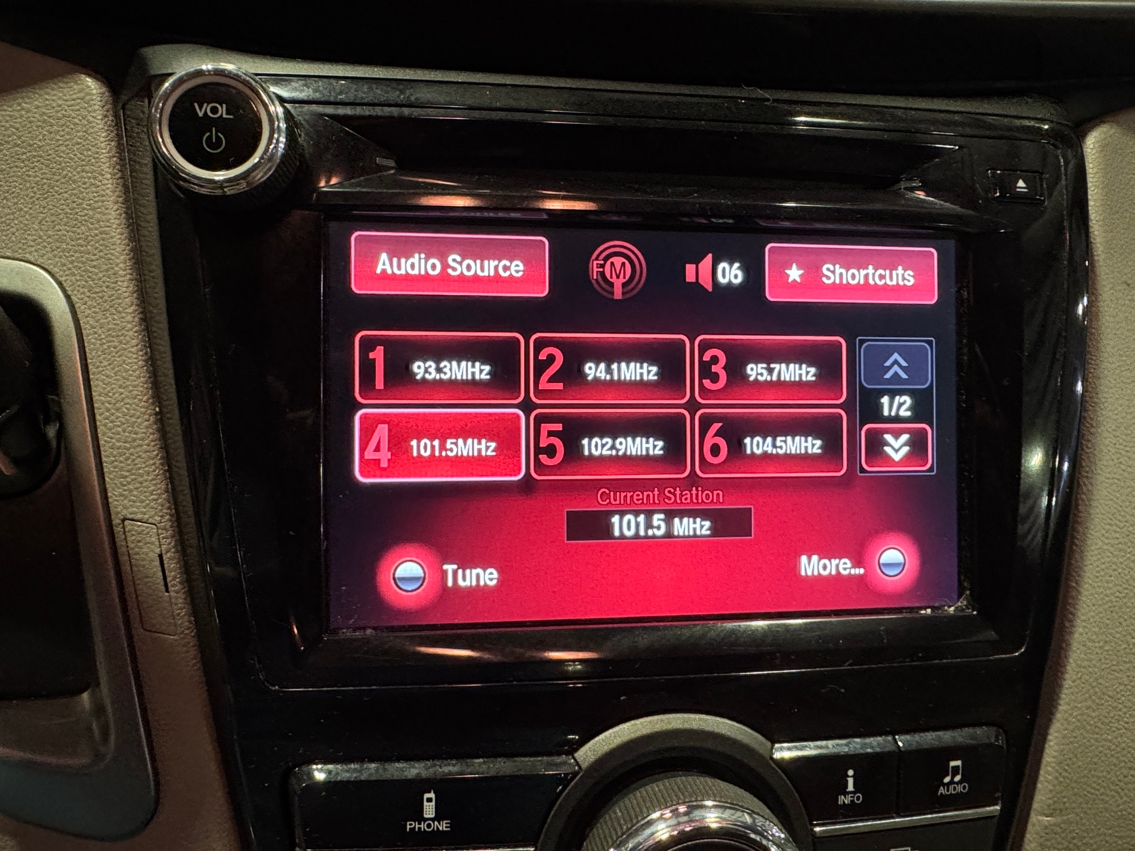 Thumbnail: 2016 Honda Odyssey - 3