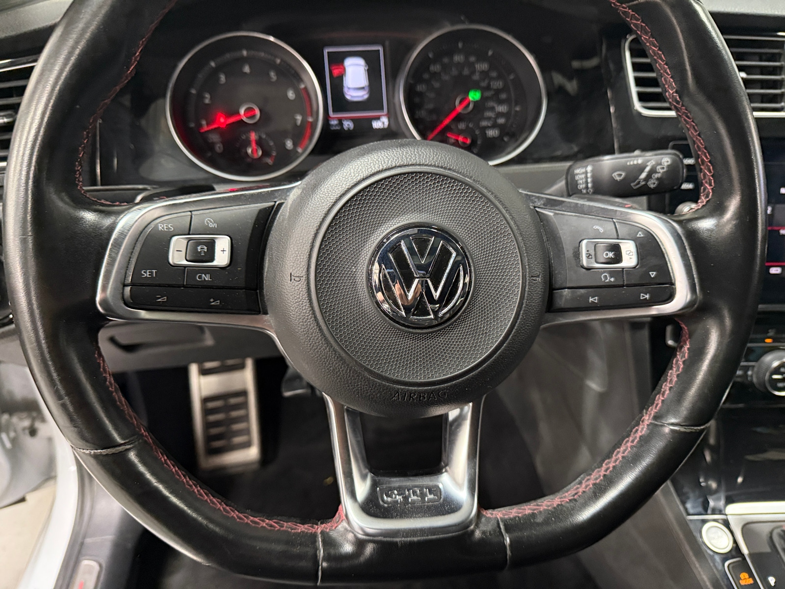 Thumbnail: 2018 Volkswagen Golf - 5