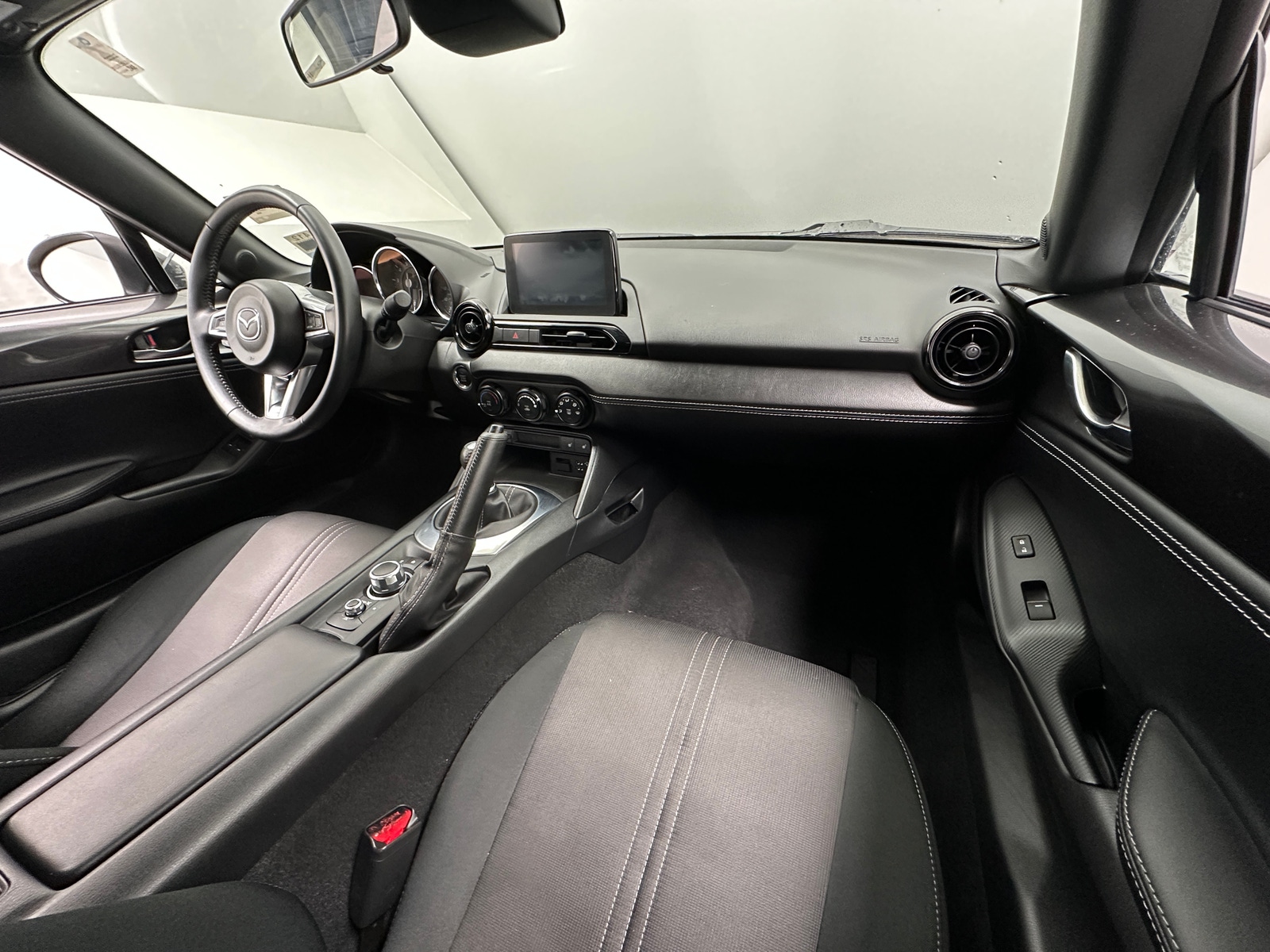 Thumbnail: 2020 Mazda MX-5 Miata - 3