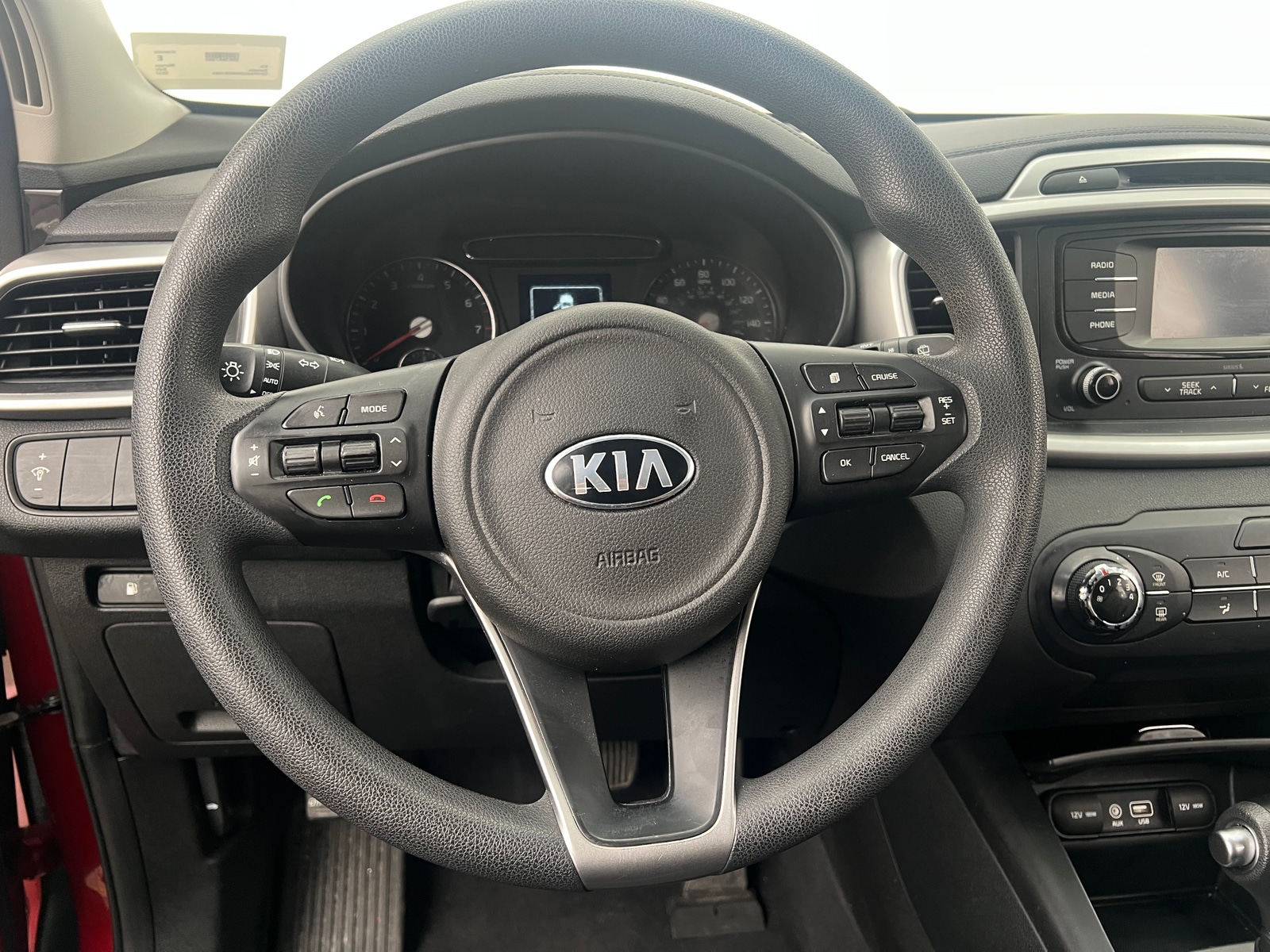 Thumbnail: 2017 Kia Sorento - 5