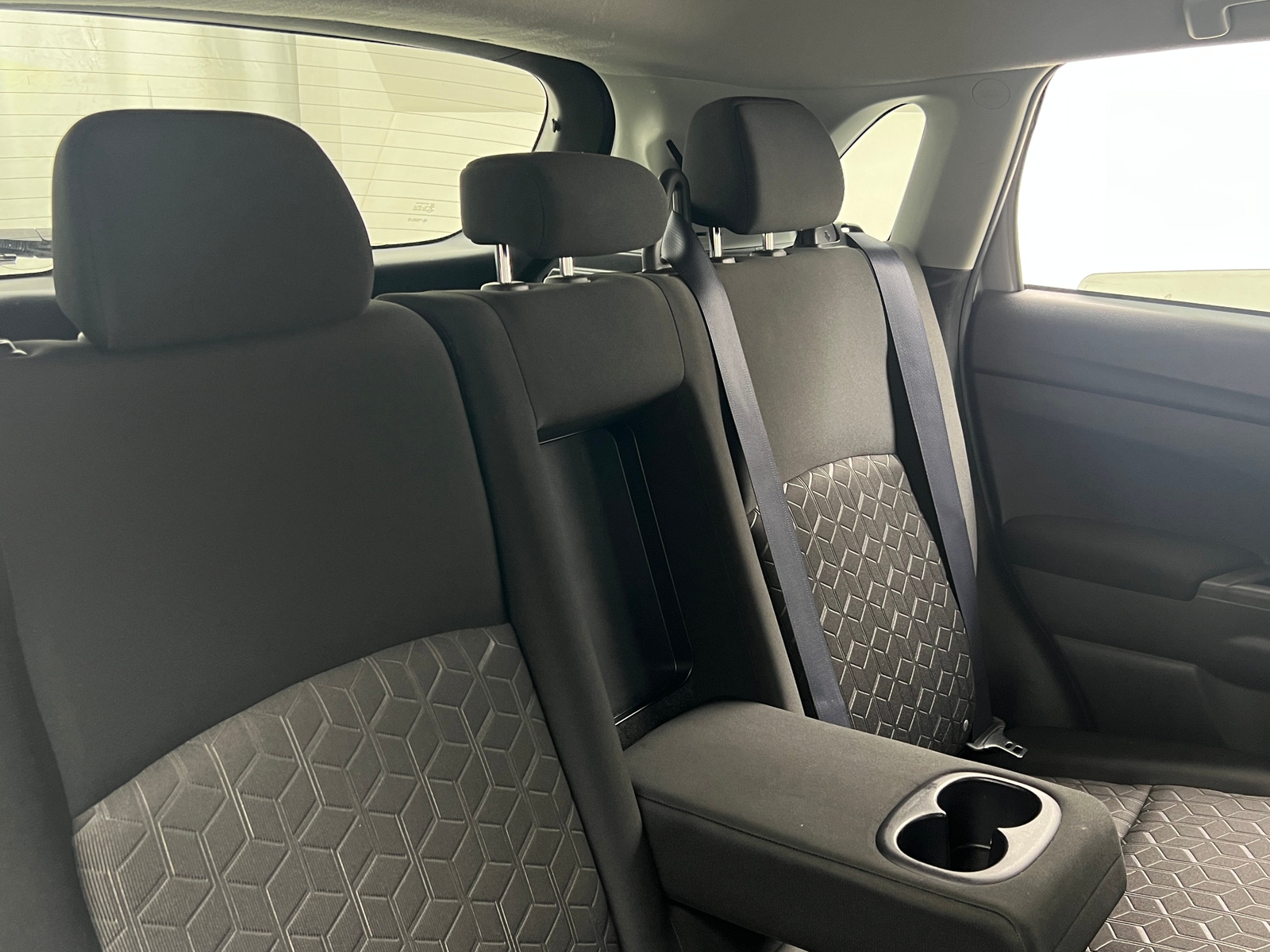 Thumbnail: 2023 Mitsubishi Outlander Sport - 6