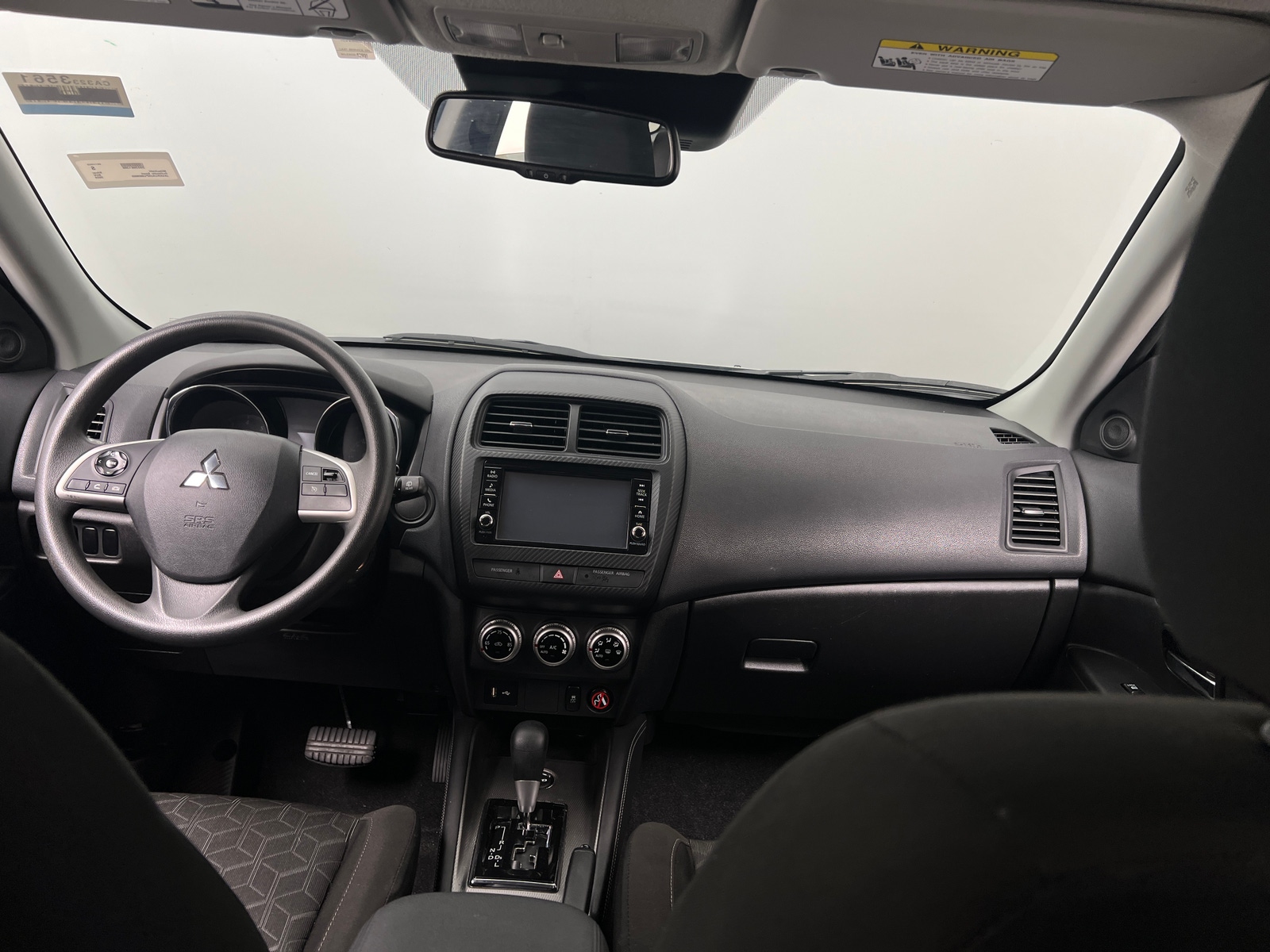 Thumbnail: 2023 Mitsubishi Outlander Sport - 3