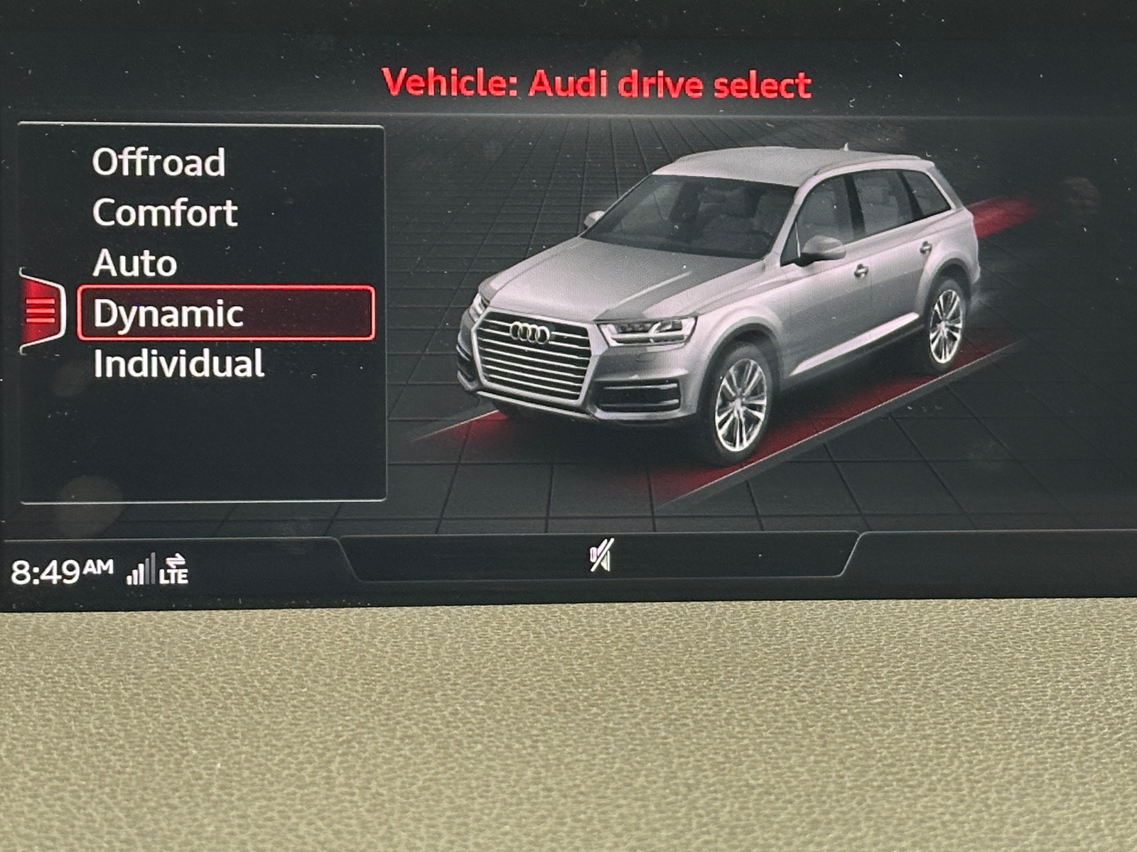 Thumbnail: 2019 Audi Q7 - 3