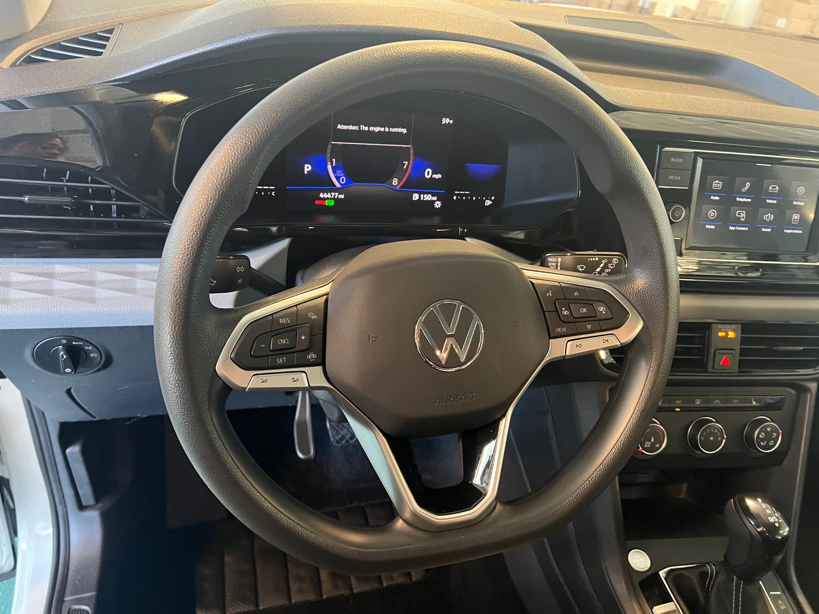 Thumbnail: 2022 Volkswagen Taos - 5