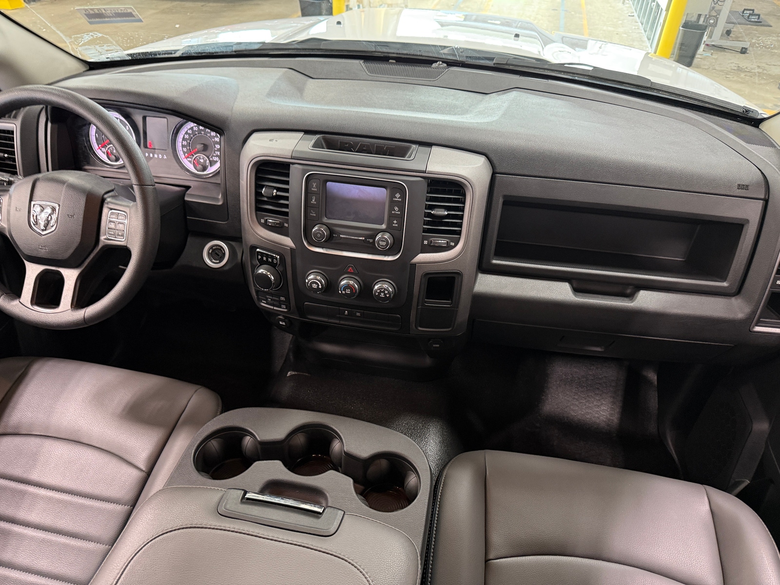 Thumbnail: 2022 RAM 1500 Classic - 2