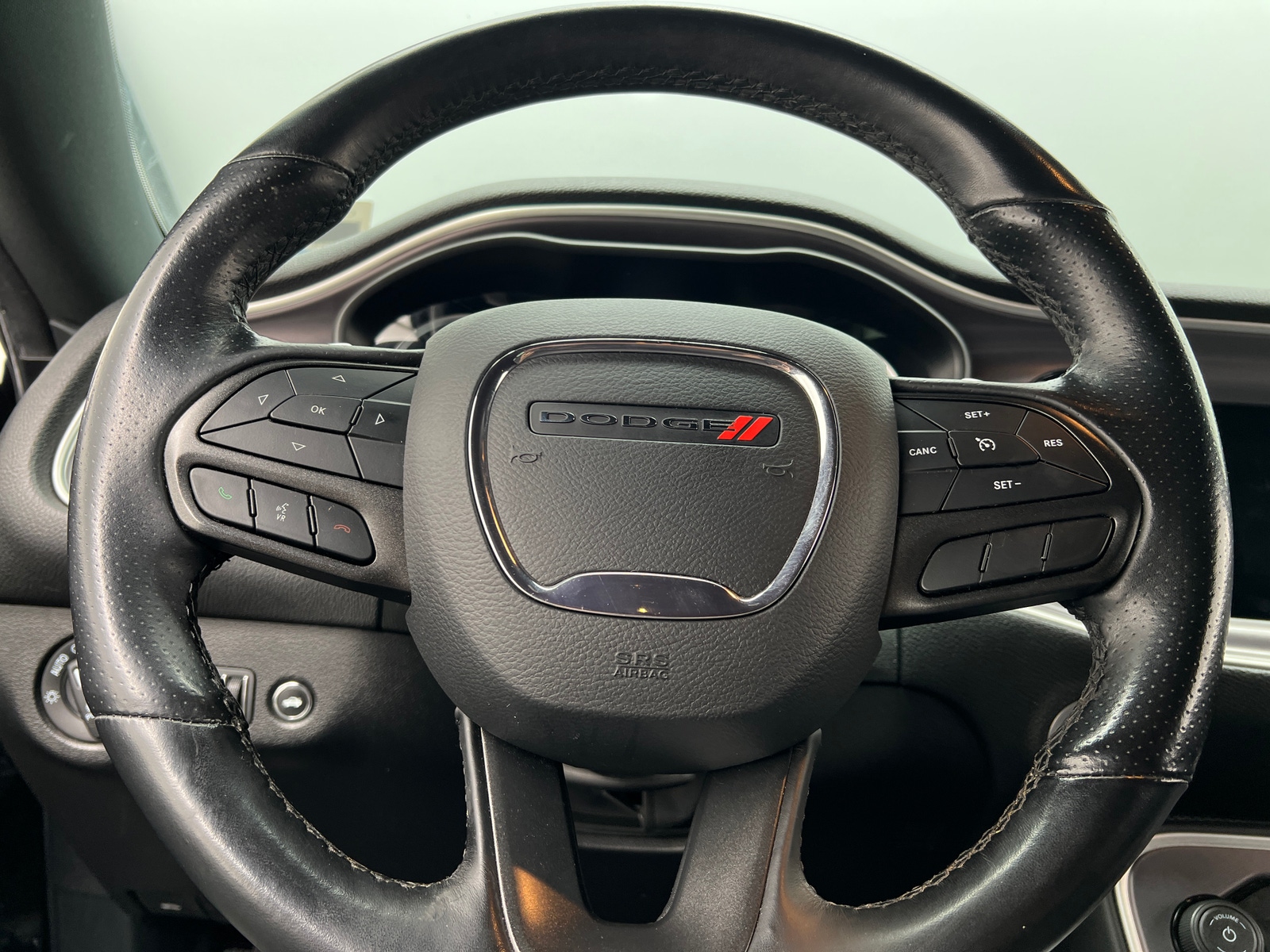 Thumbnail: 2020 Dodge Challenger - 4