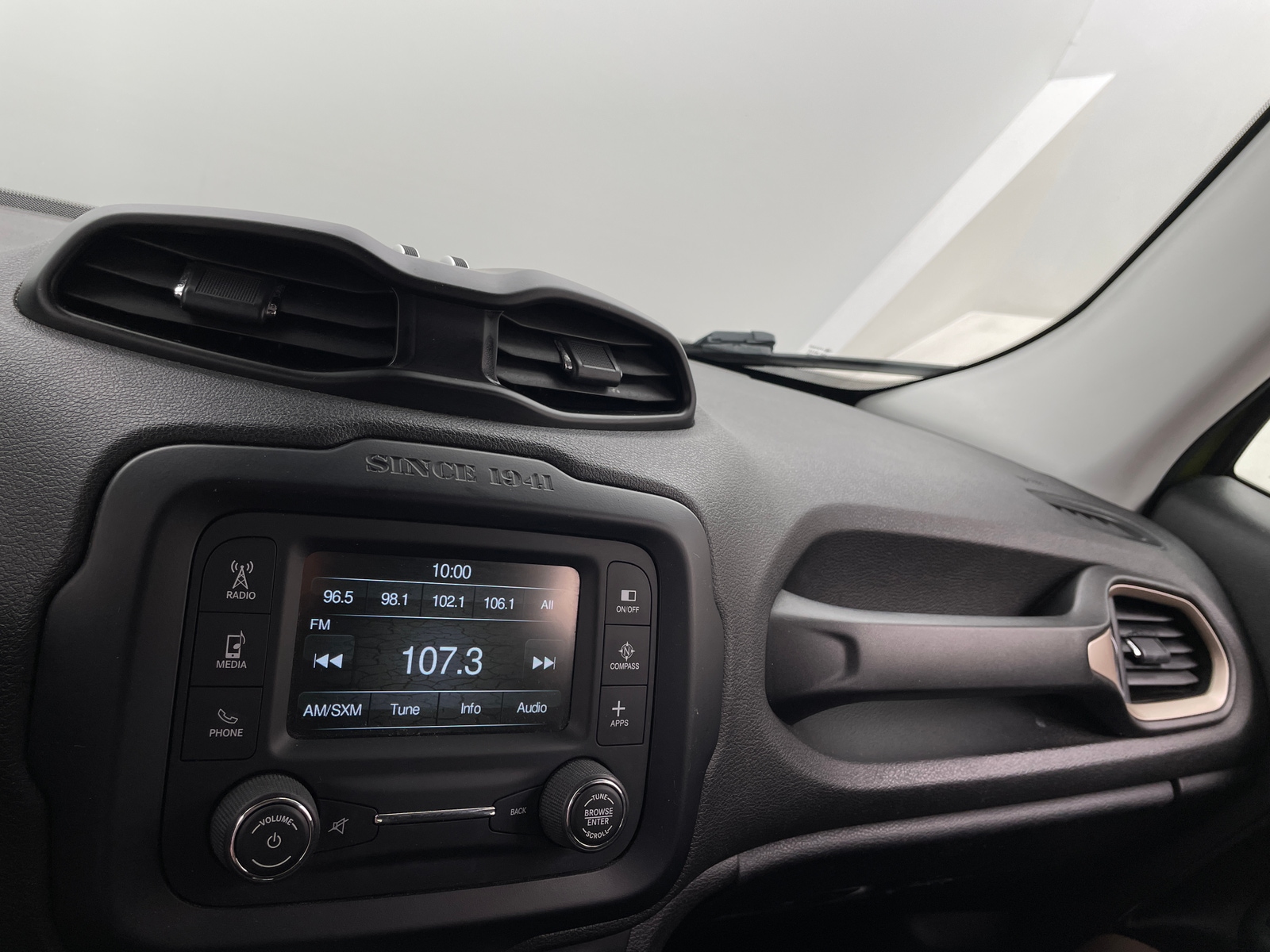 Thumbnail: 2016 Jeep Renegade - 4
