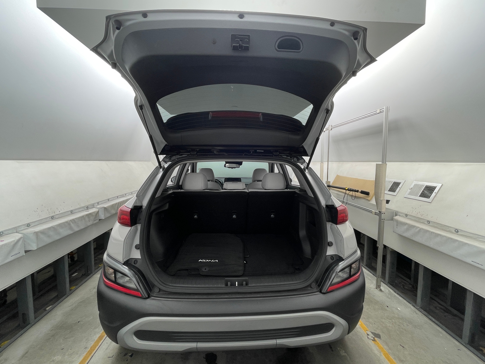 Thumbnail: 2023 Hyundai Kona - 7