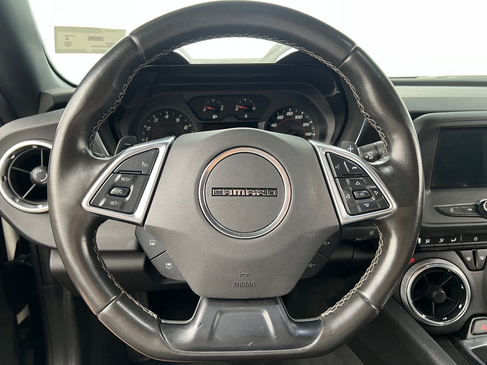 Thumbnail: 2018 Chevrolet Camaro - 4