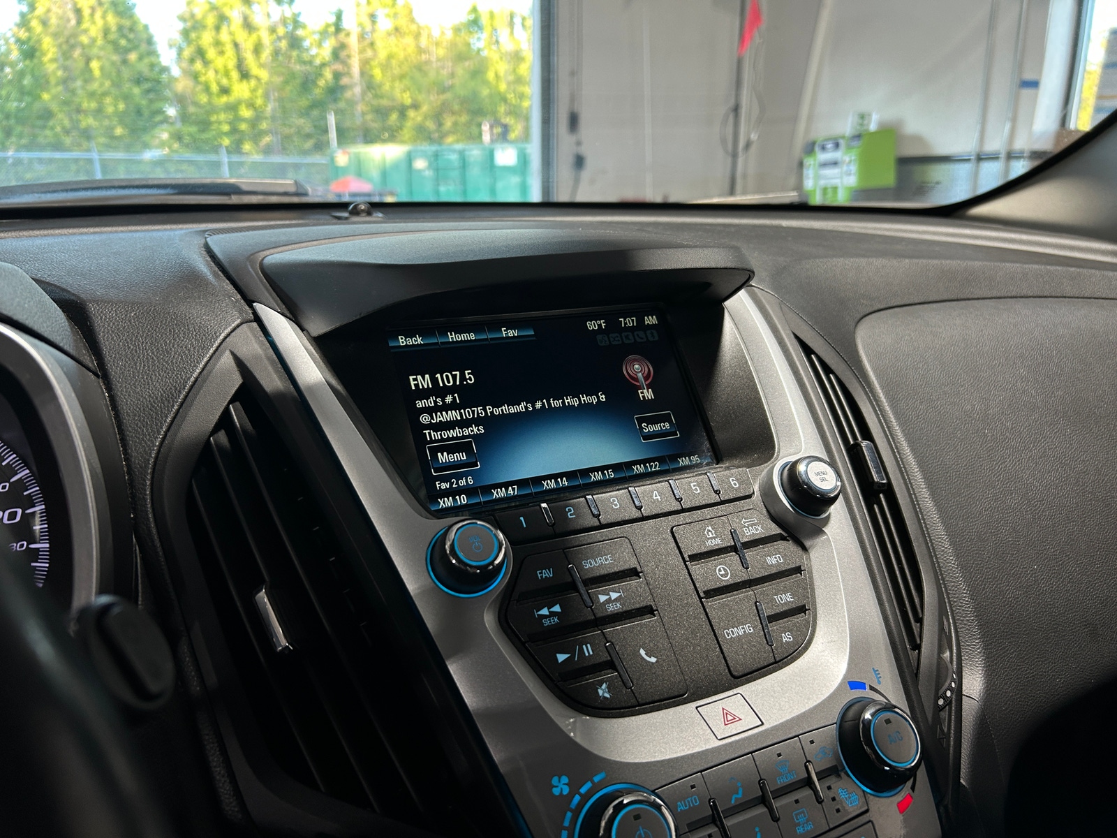 Thumbnail: 2016 Chevrolet Equinox - 4