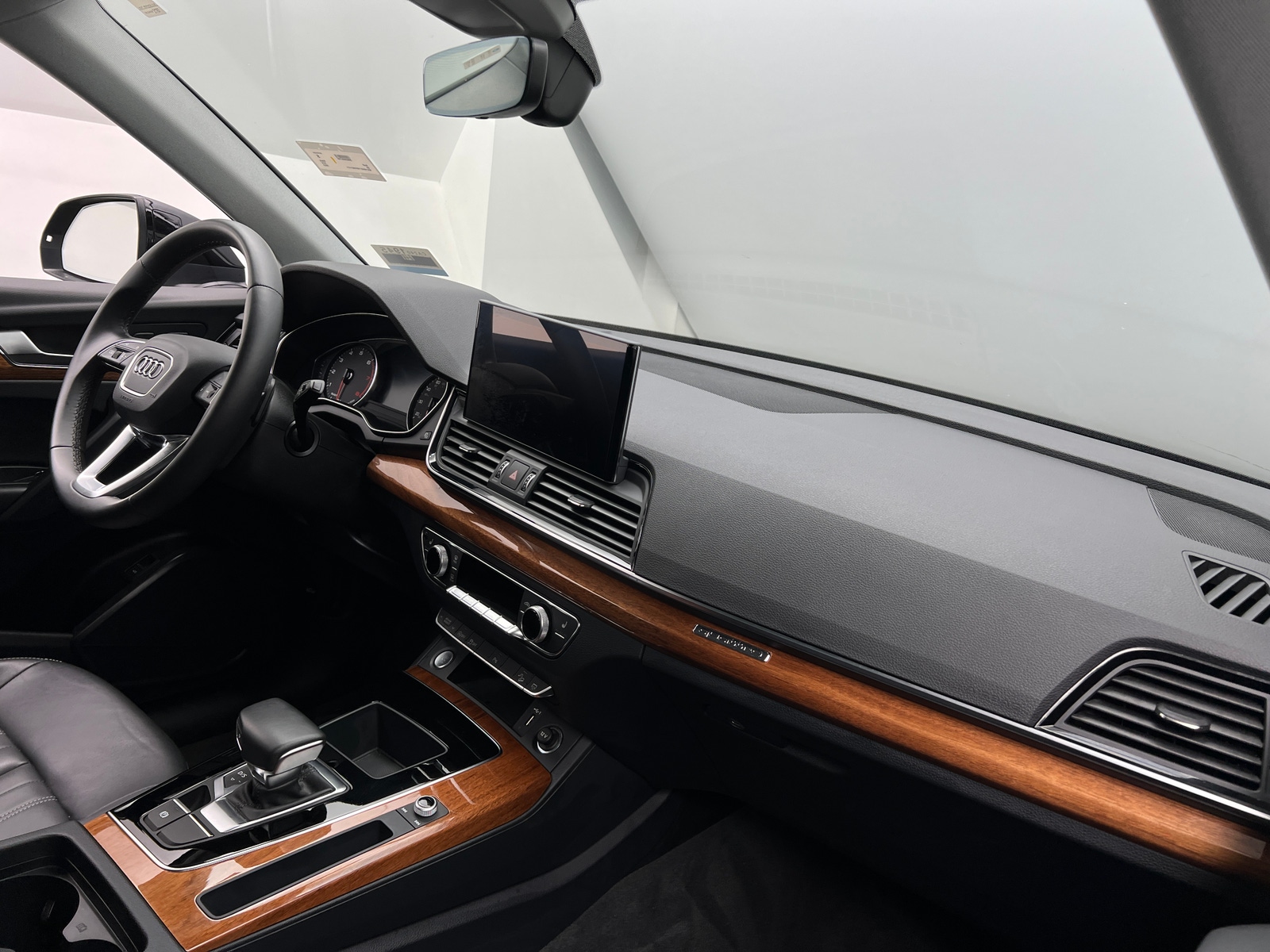 Thumbnail: 2023 Audi Q5 - 2