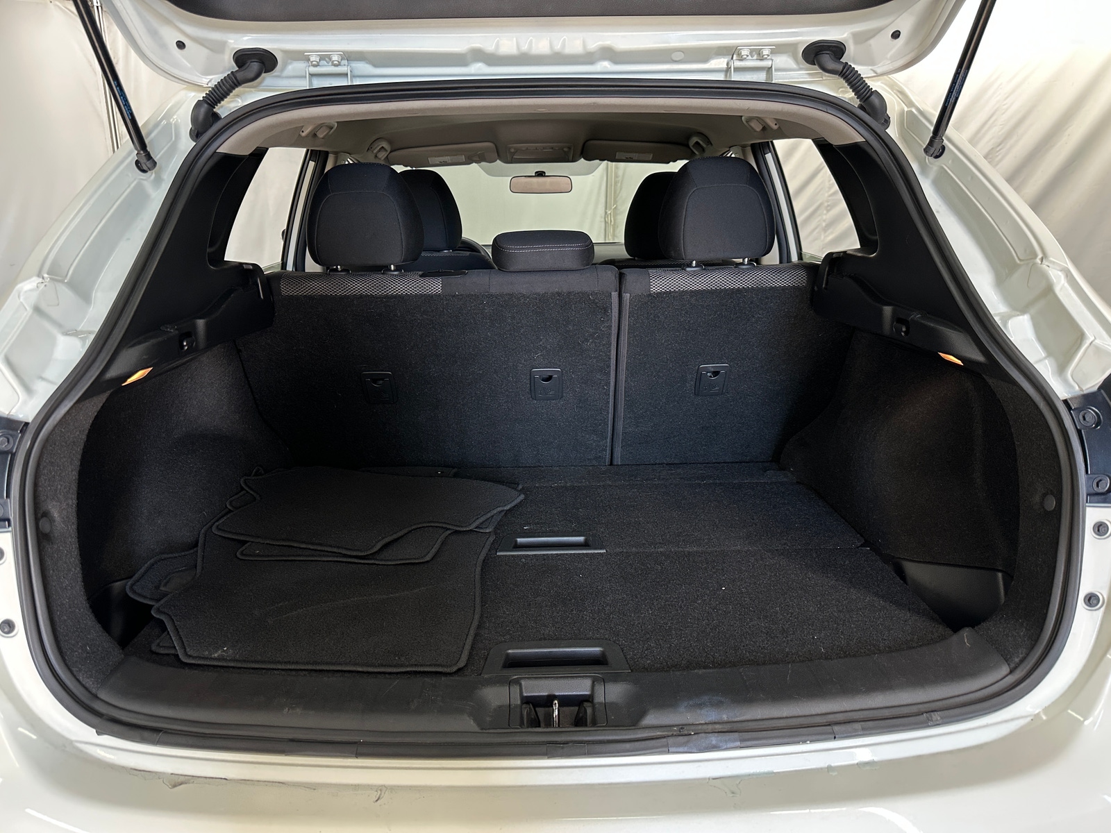 Thumbnail: 2017 Nissan Rogue Sport - 7
