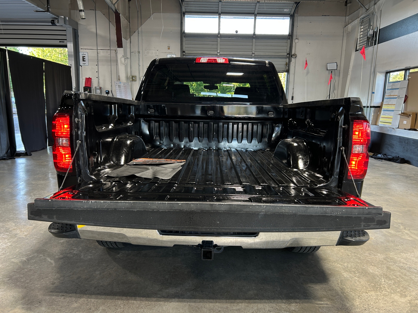 Thumbnail: 2017 Chevrolet Silverado 1500 - 7