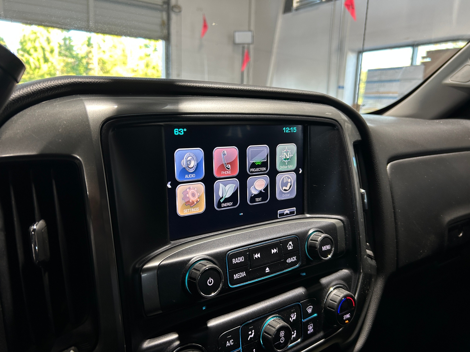 Thumbnail: 2017 Chevrolet Silverado 1500 - 4