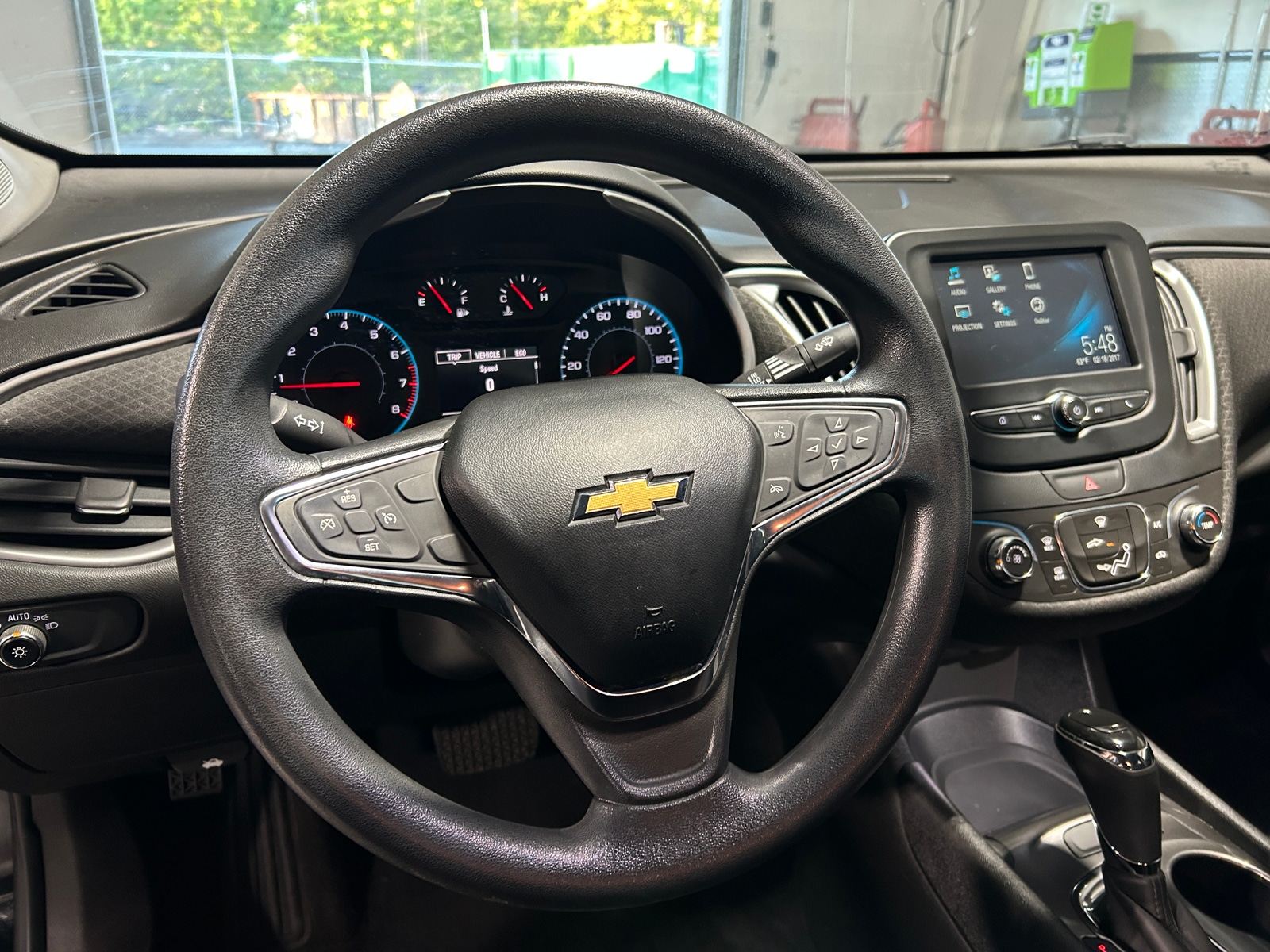 Thumbnail: 2016 Chevrolet Malibu - 5