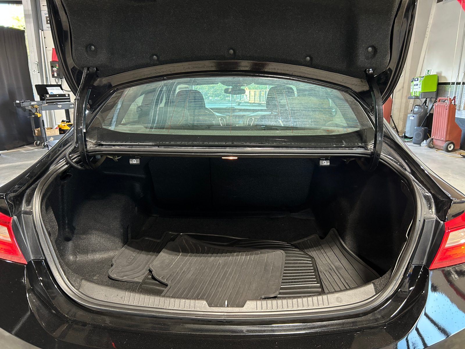 Thumbnail: 2016 Chevrolet Malibu - 7