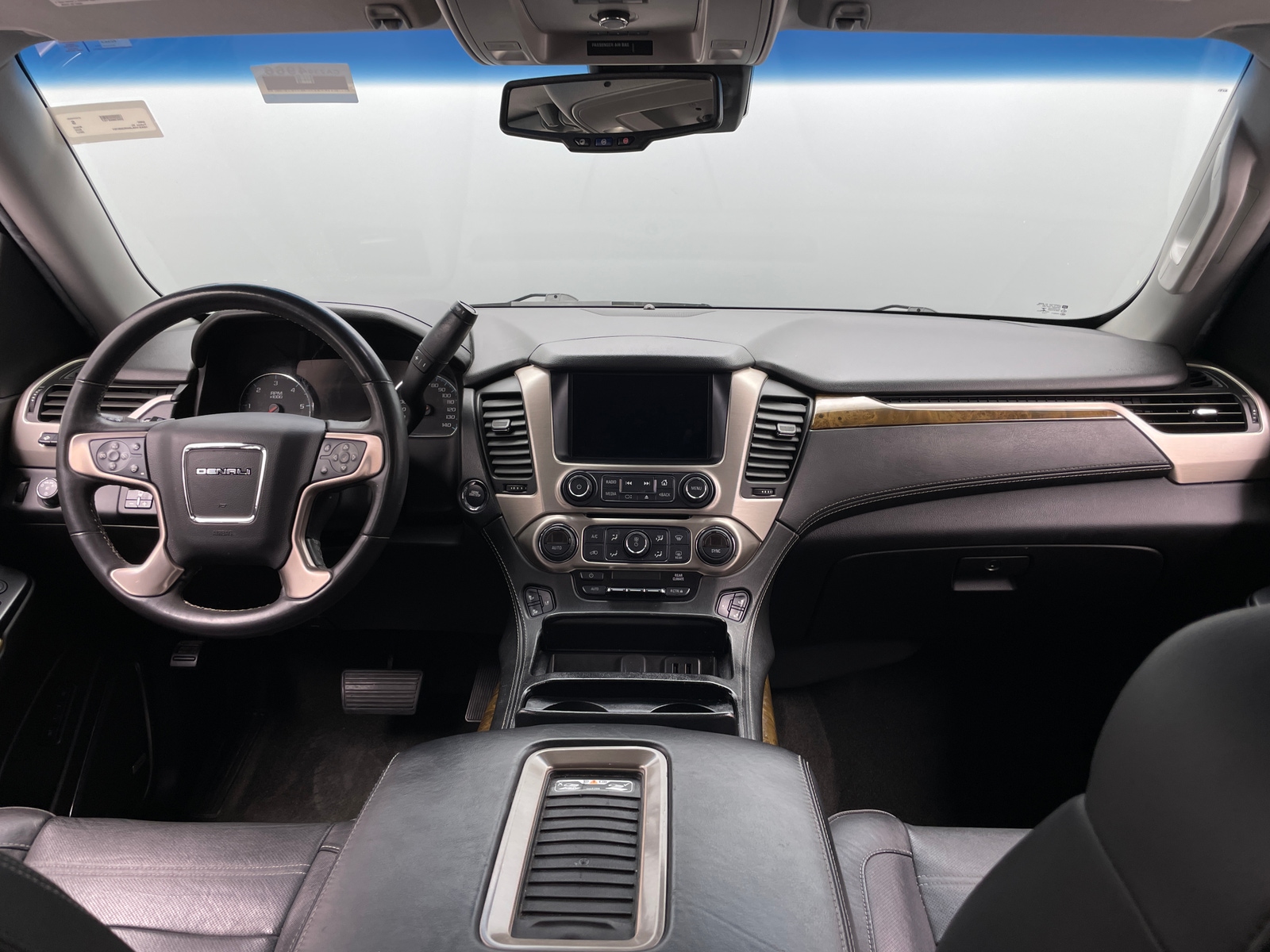 Thumbnail: 2017 GMC Yukon XL - 2